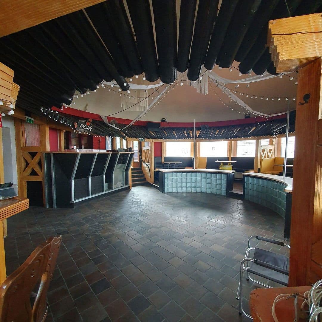 Prodej domu 611 m², pozemek 430 m², Elbingeröderstr. 9, Braunlage, Dolní Sasko Prodej domu 611 m², pozemek 430 m², Elbingeröderstr. 9, Braunlage, Dolní Sasko