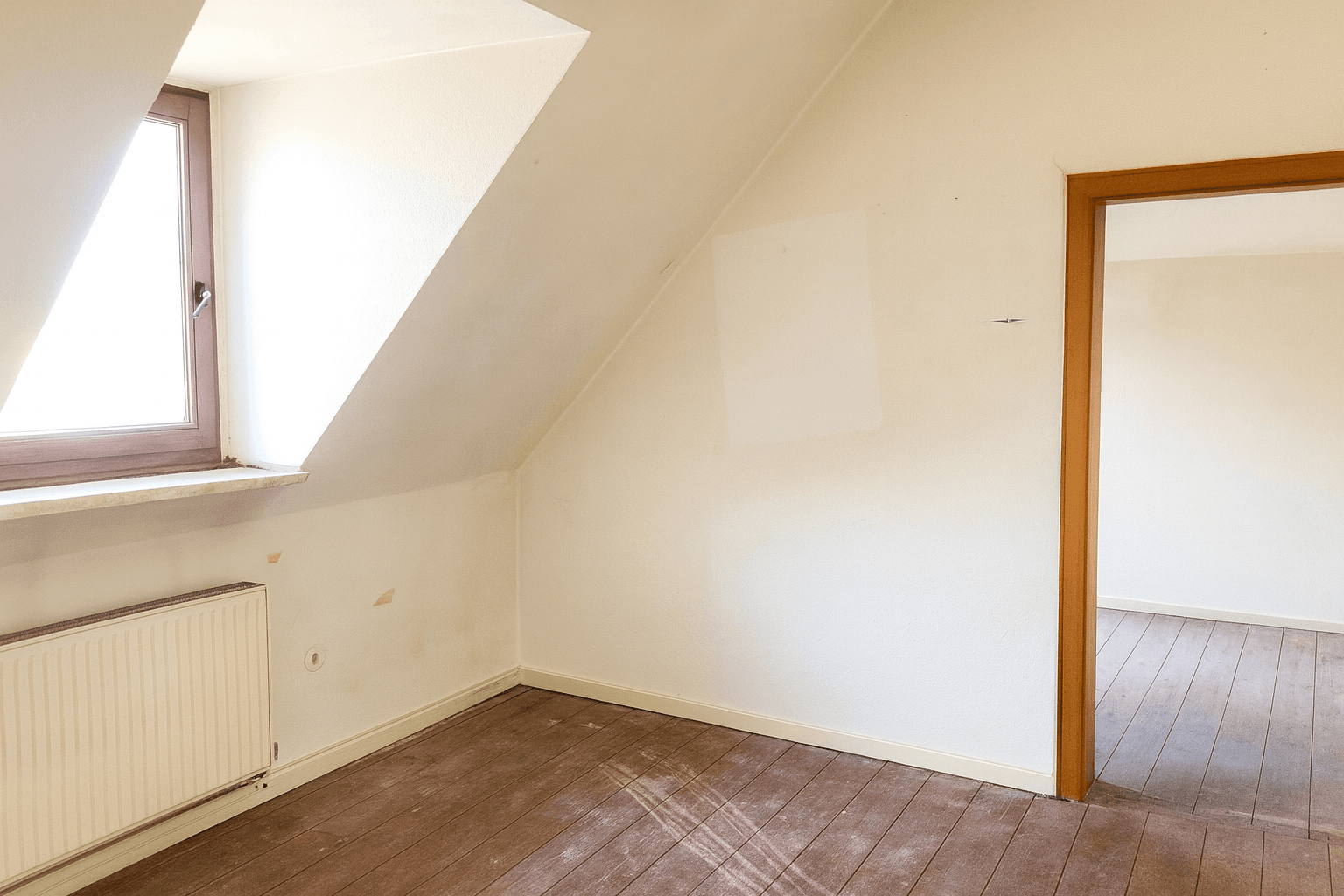 Prodej domu 228 m², pozemek 138 m², Wilhelmstr 71, Velbert, Severní Porýní-Vestfálsko Prodej domu 228 m², pozemek 138 m², Wilhelmstr 71, Velbert, Severní Porýní-Vestfálsko