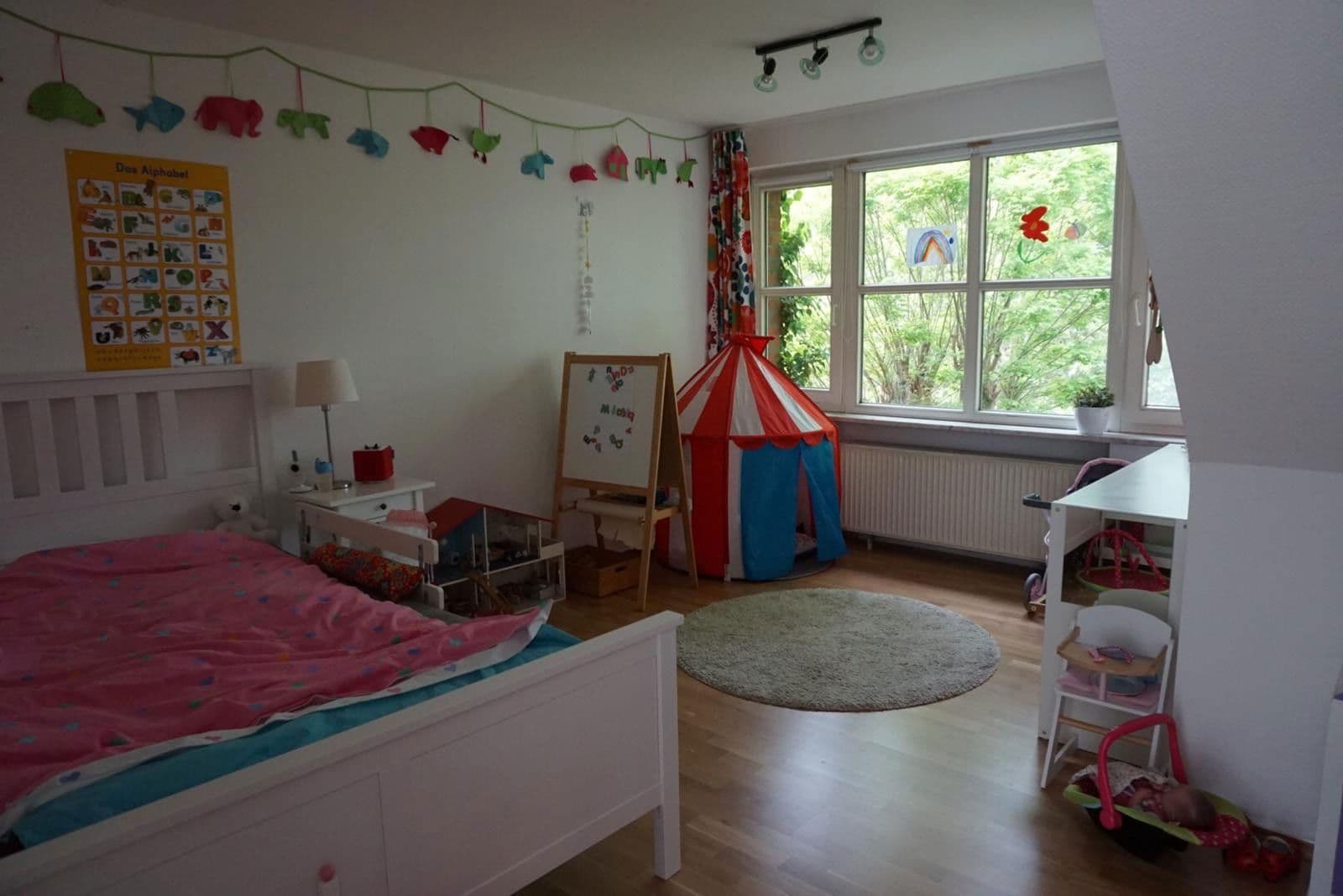 Prodej domu 412 m², pozemek 1.745 m², Ottersberg, Dolní Sasko Prodej domu 412 m², pozemek 1.745 m², Ottersberg, Dolní Sasko