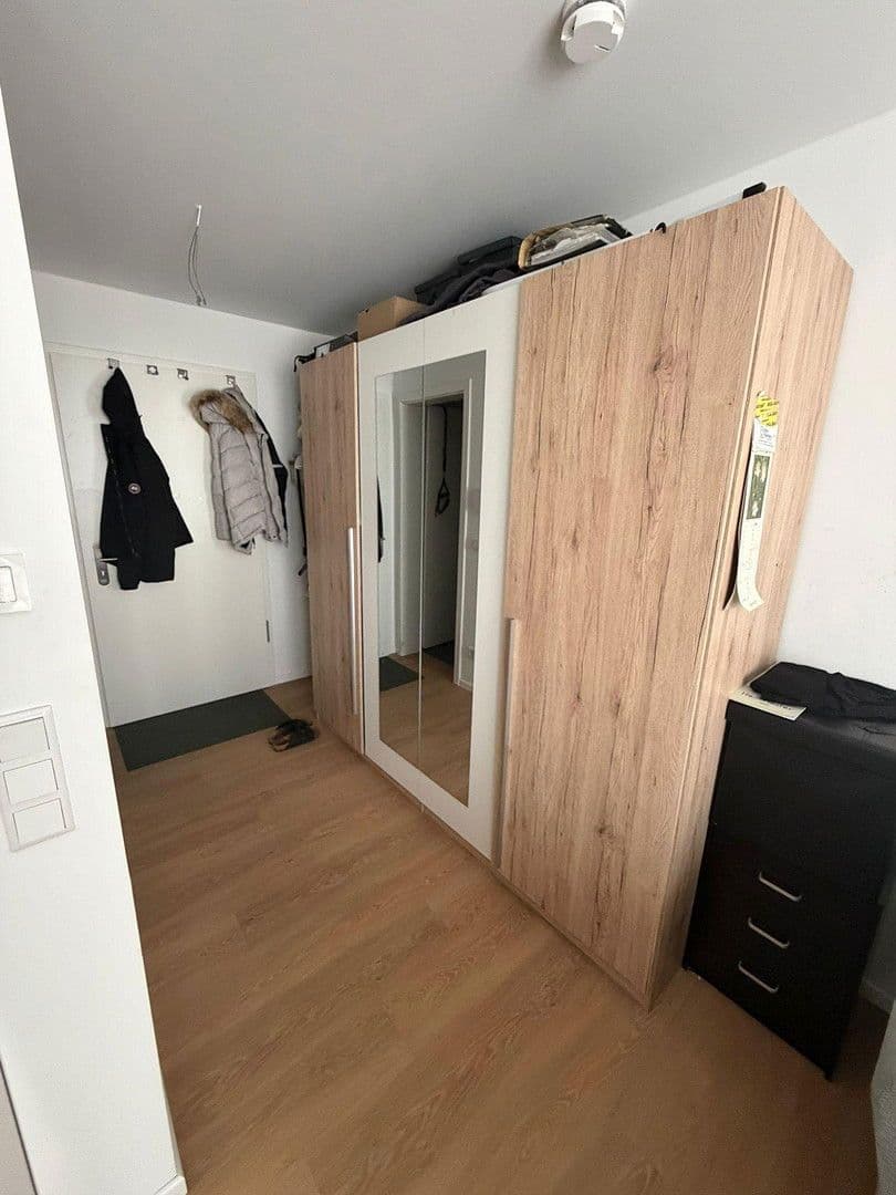 Pronájem bytu 1+1 26 m², Maximilianstr. 43, Nürnberg, Bavorsko Pronájem bytu 1+1 26 m², Maximilianstr. 43, Nürnberg, Bavorsko