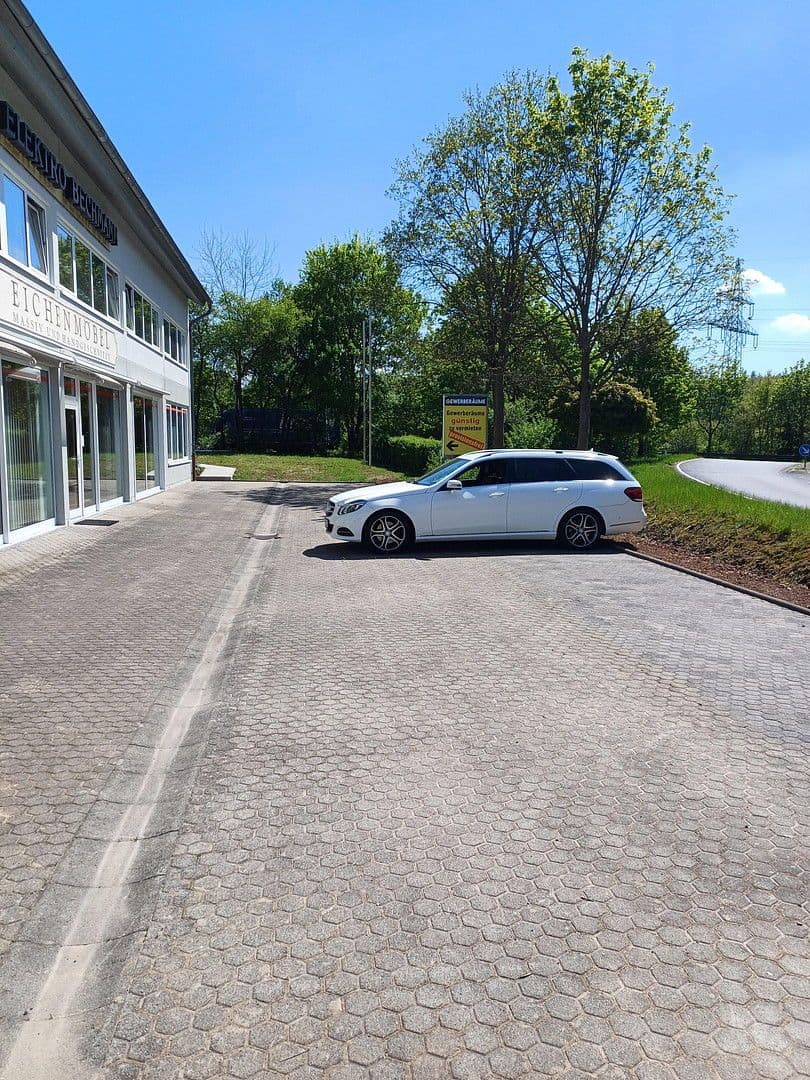 Pronájem nebytového prostoru 1.000 m², Wartburgstr. 5, Eisenach, Durynsko Pronájem nebytového prostoru 1.000 m², Wartburgstr. 5, Eisenach, Durynsko