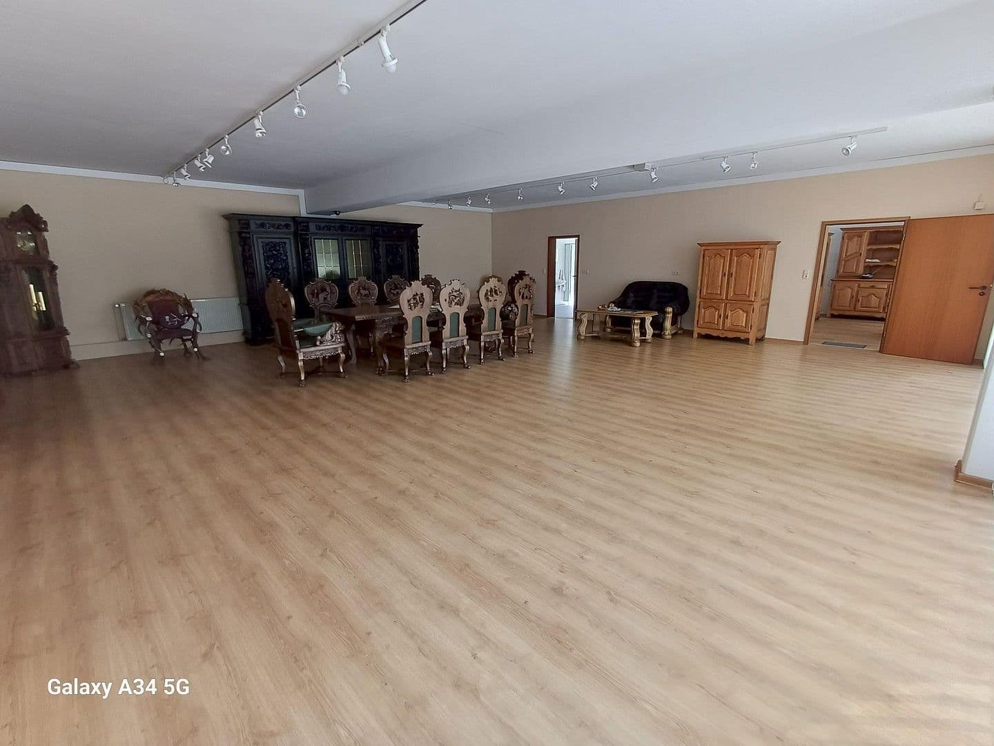 Pronájem nebytového prostoru 1.000 m², Wartburgstr. 5, Eisenach, Durynsko Pronájem nebytového prostoru 1.000 m², Wartburgstr. 5, Eisenach, Durynsko