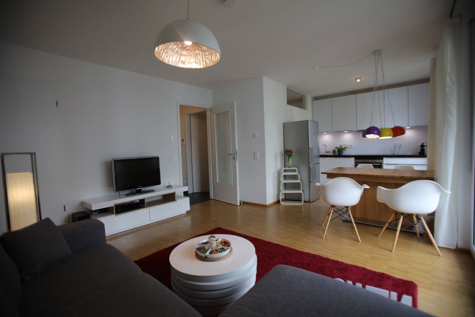Pronájem bytu 2+1 53 m², Paul-Heyse-Str 31a, München, Bavorsko Pronájem bytu 2+1 53 m², Paul-Heyse-Str 31a, München, Bavorsko