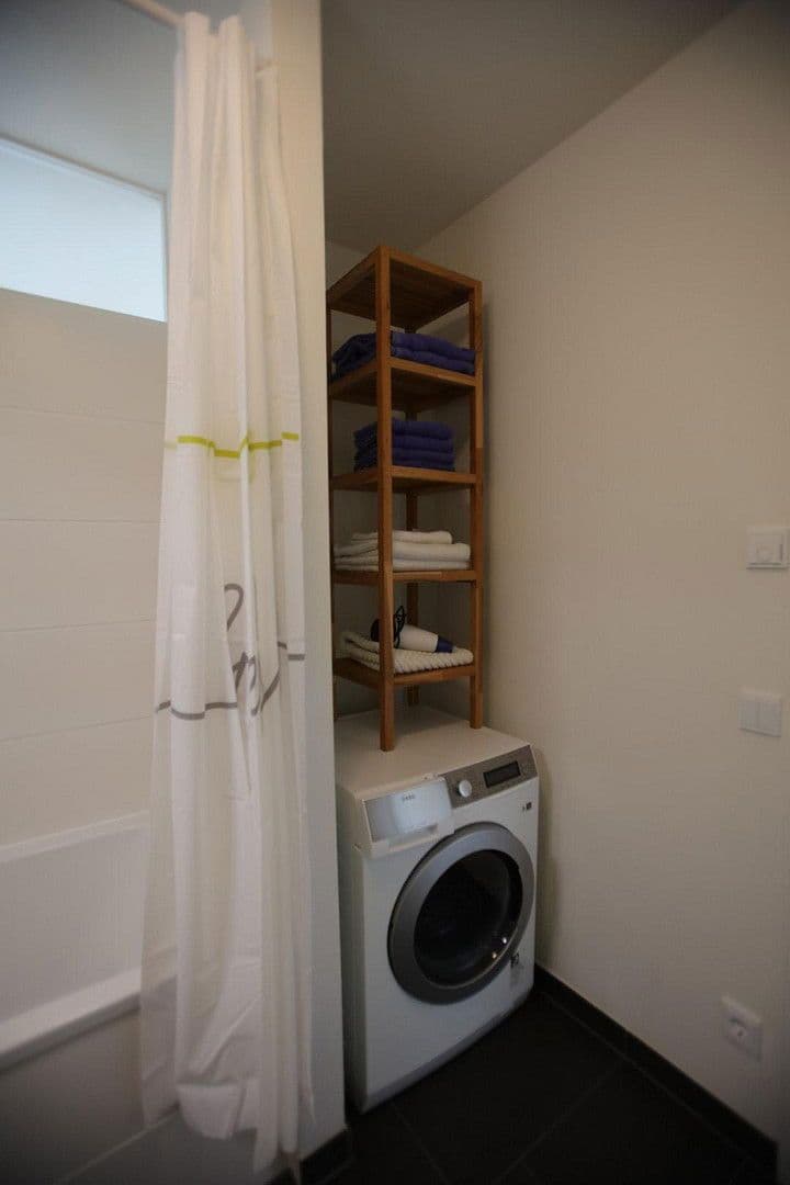 Pronájem bytu 2+1 53 m², Paul-Heyse-Str 31a, München, Bavorsko Pronájem bytu 2+1 53 m², Paul-Heyse-Str 31a, München, Bavorsko