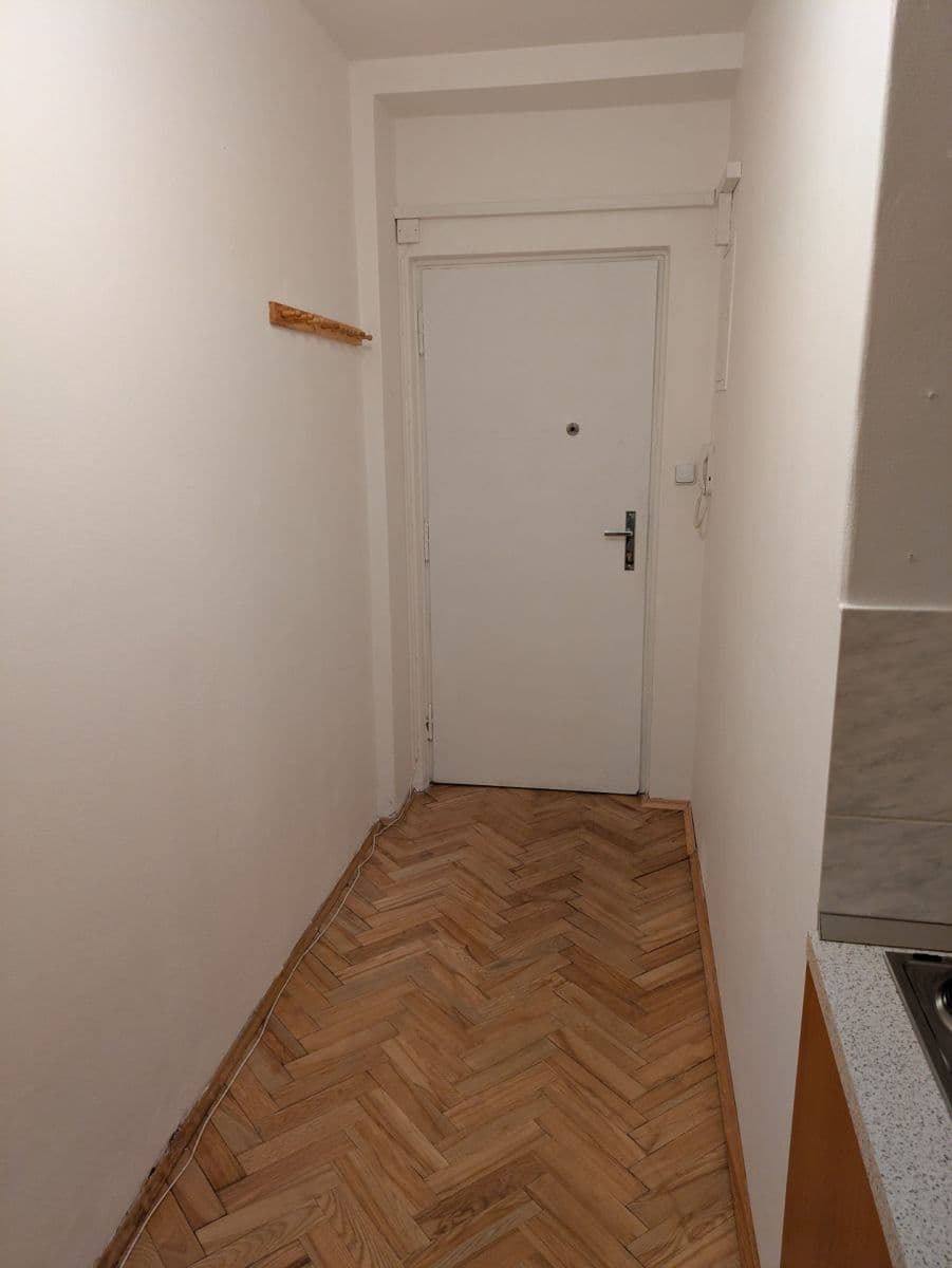 Pronájem bytu 1+kk 35 m², Sdružení, Praha, Praha Pronájem bytu 1+kk 35 m², Sdružení, Praha, Praha