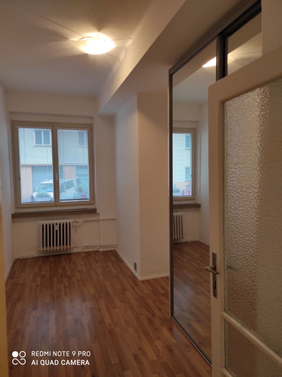 Prodej bytu 2+1 44 m², Písecká, Praha, Praha Prodej bytu 2+1 44 m², Písecká, Praha, Praha