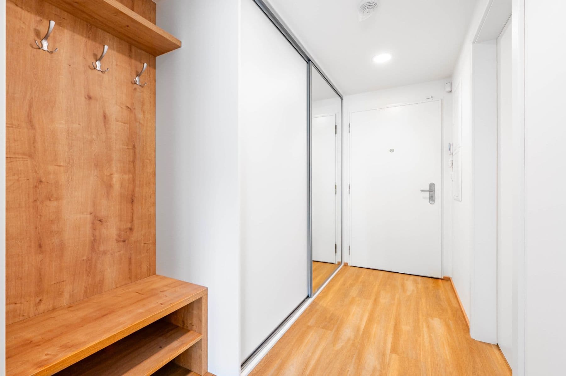 Pronájem bytu 1+kk 36 m², Kotlaska, Praha, Praha Pronájem bytu 1+kk 36 m², Kotlaska, Praha, Praha