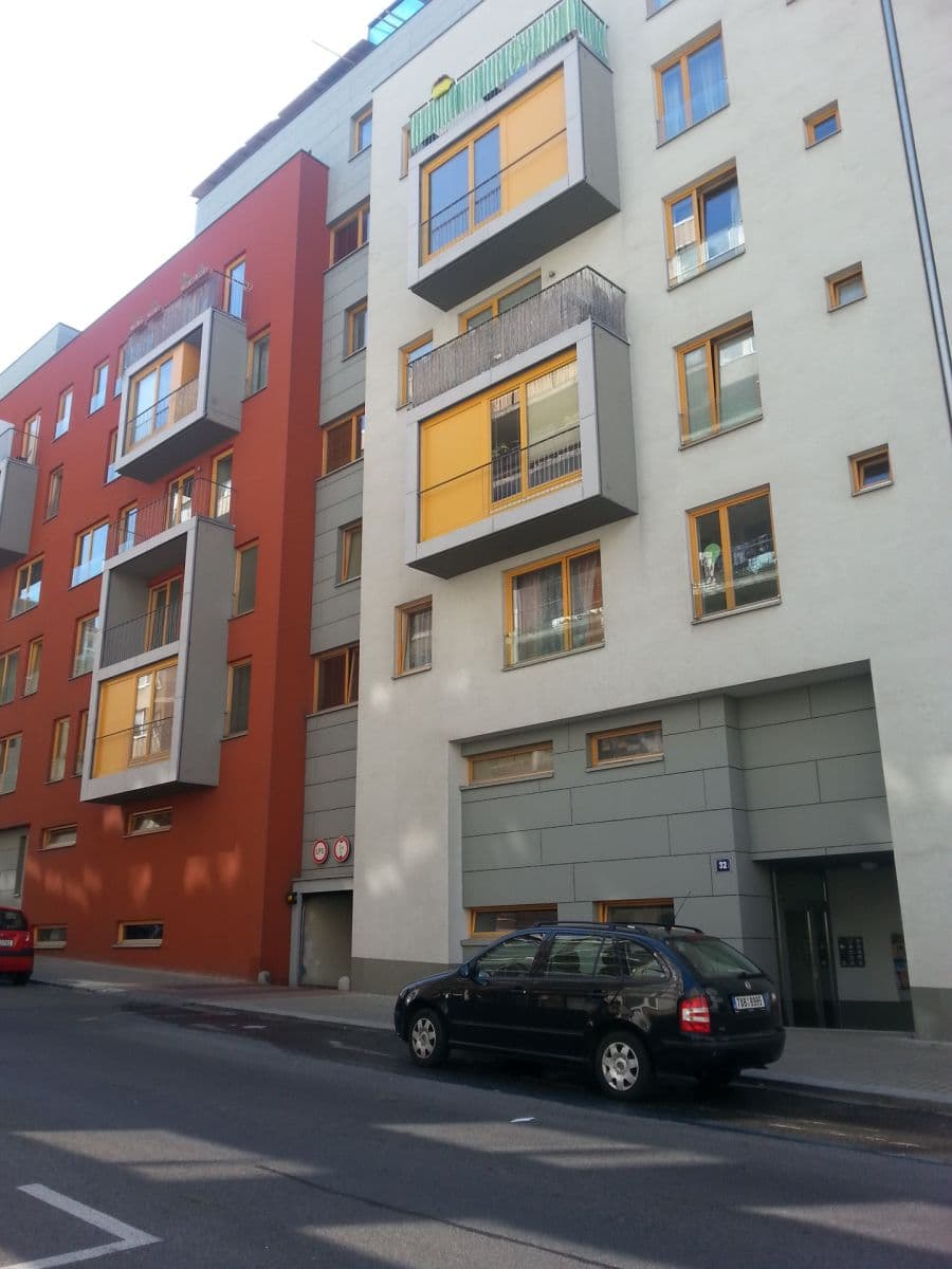 Pronájem bytu 2+kk 55 m², Jeseniova, Praha, Praha Pronájem bytu 2+kk 55 m², Jeseniova, Praha, Praha