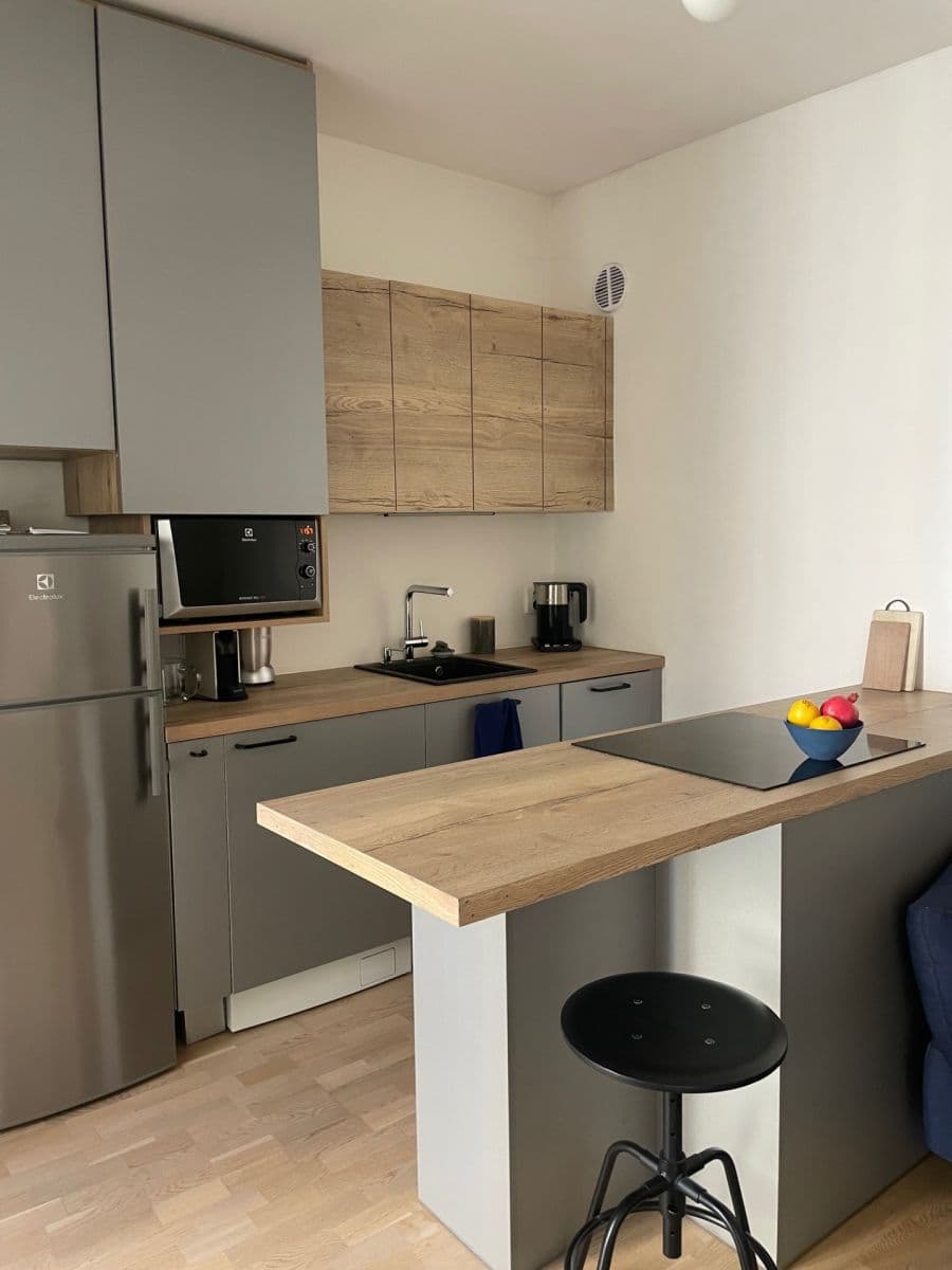 Pronájem bytu 2+kk 38 m², Zenklova, Praha, Praha Pronájem bytu 2+kk 38 m², Zenklova, Praha, Praha