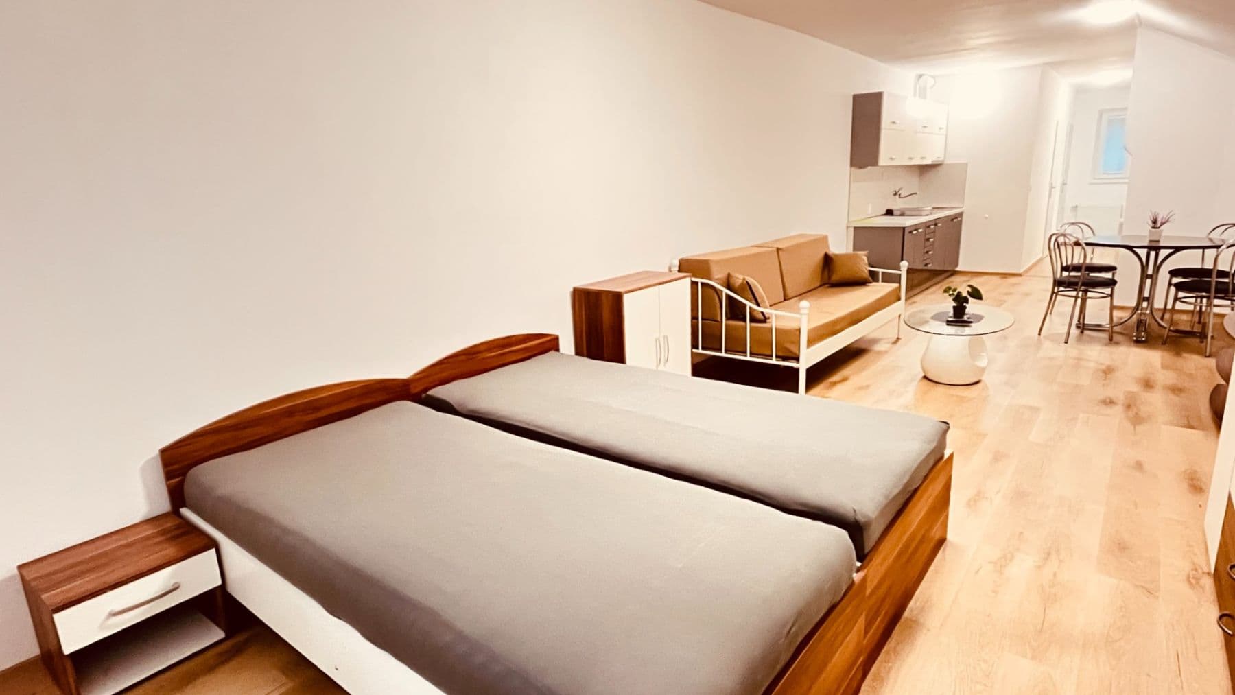 Pronájem bytu 1+kk 40 m², Na Moklině, Praha, Praha Pronájem bytu 1+kk 40 m², Na Moklině, Praha, Praha