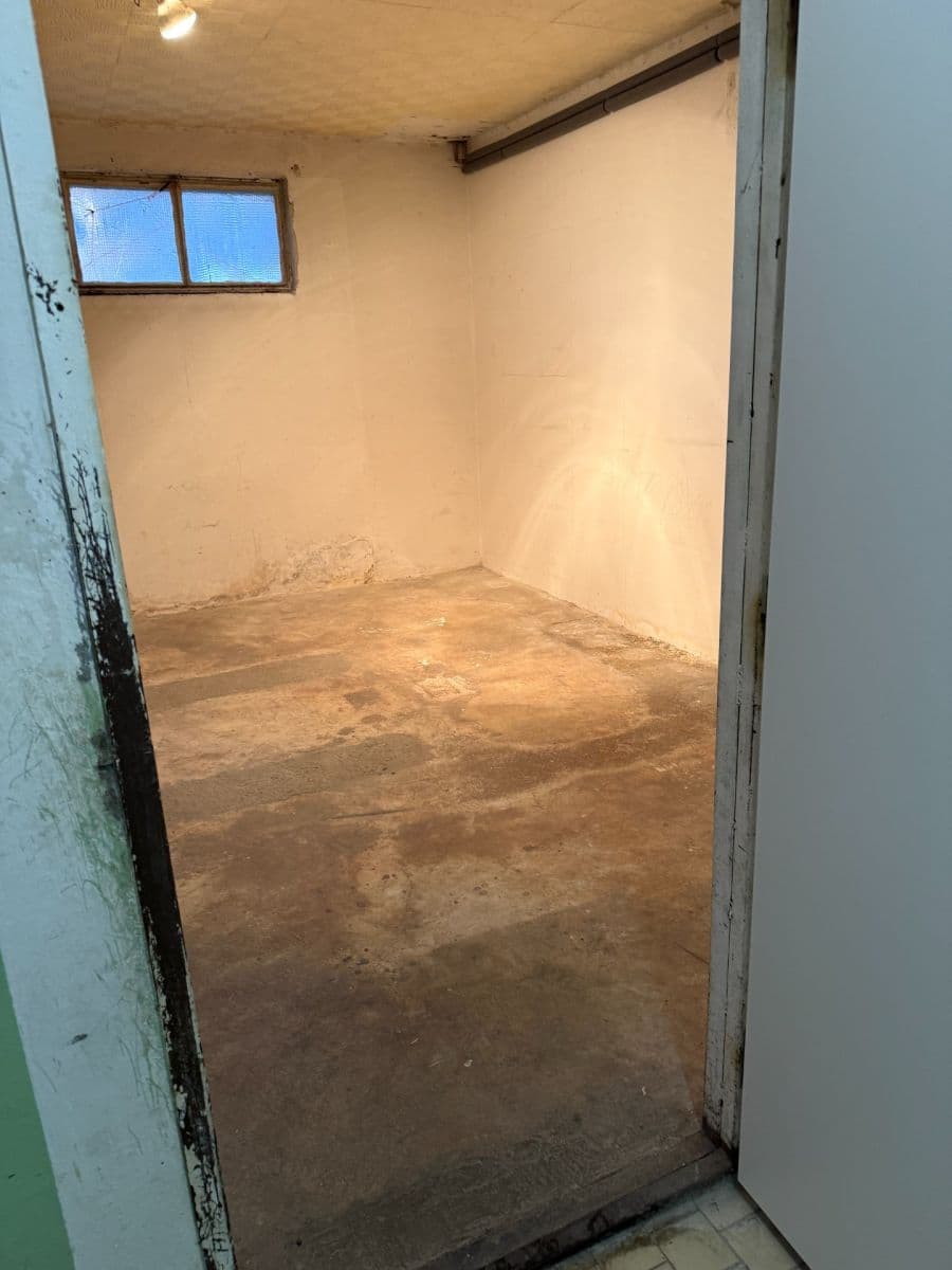 Prodej nebytového prostoru 17 m², Závodní, Děčín, Ústecký kraj Prodej nebytového prostoru 17 m², Závodní, Děčín, Ústecký kraj