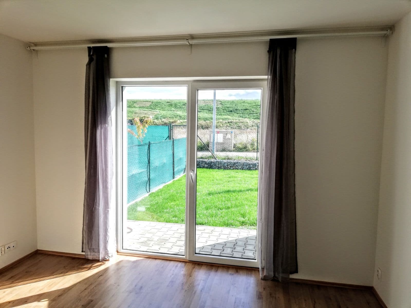 Pronájem bytu 2+kk 50 m², U Hostavického potoka, Praha, Praha Pronájem bytu 2+kk 50 m², U Hostavického potoka, Praha, Praha