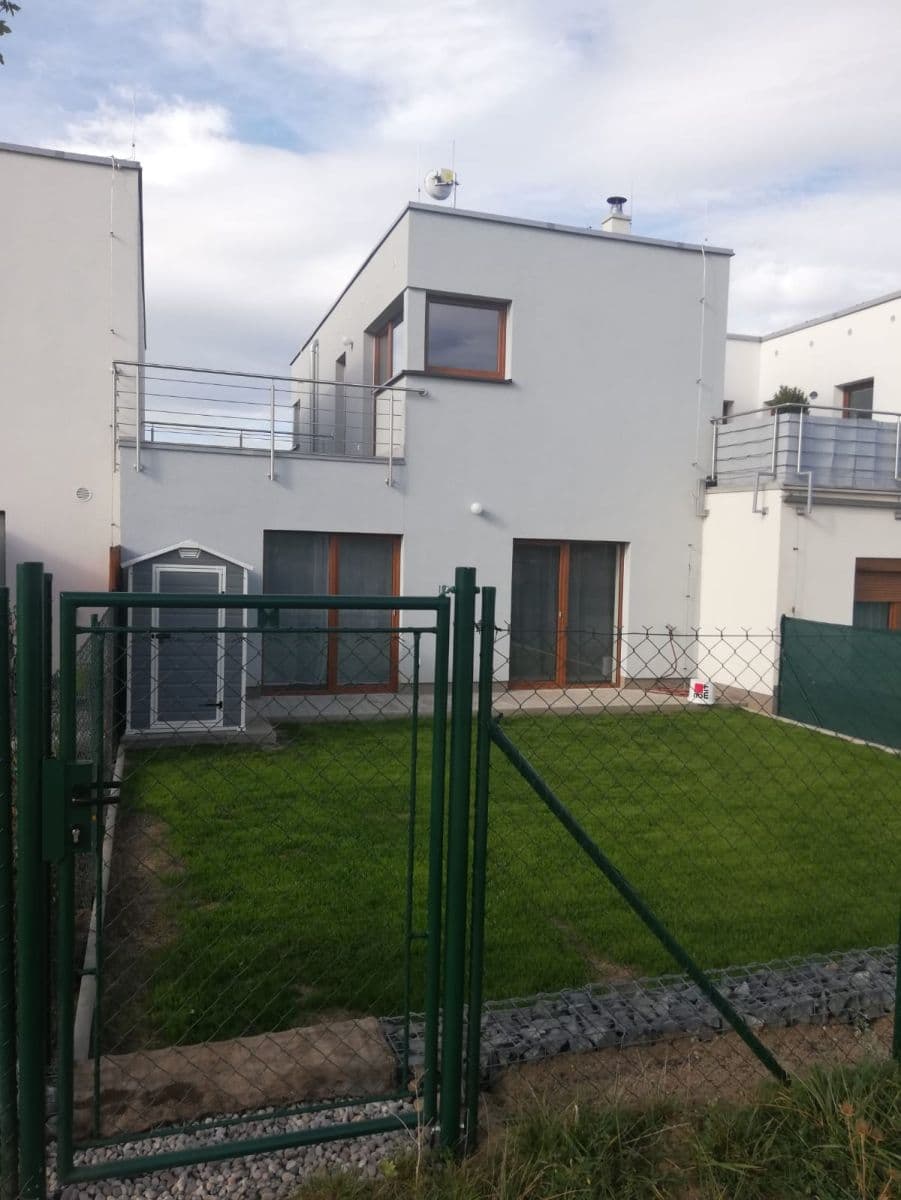 Pronájem bytu 2+kk 50 m², U Hostavického potoka, Praha, Praha Pronájem bytu 2+kk 50 m², U Hostavického potoka, Praha, Praha