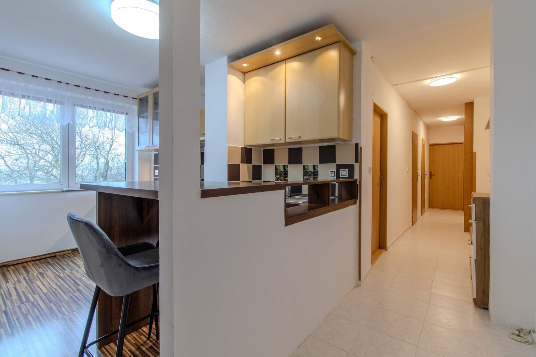 Pronájem bytu 3+1 68 m², Spojovací, Milovice, Středočeský kraj Pronájem bytu 3+1 68 m², Spojovací, Milovice, Středočeský kraj