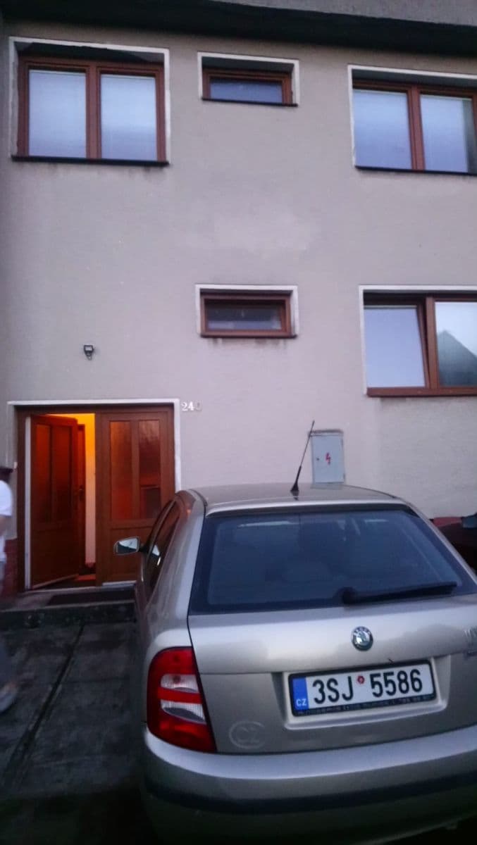 Prodej domu 148 m², pozemek 112 m², Dělnická, Krchleby, Středočeský kraj Prodej domu 148 m², pozemek 112 m², Dělnická, Krchleby, Středočeský kraj