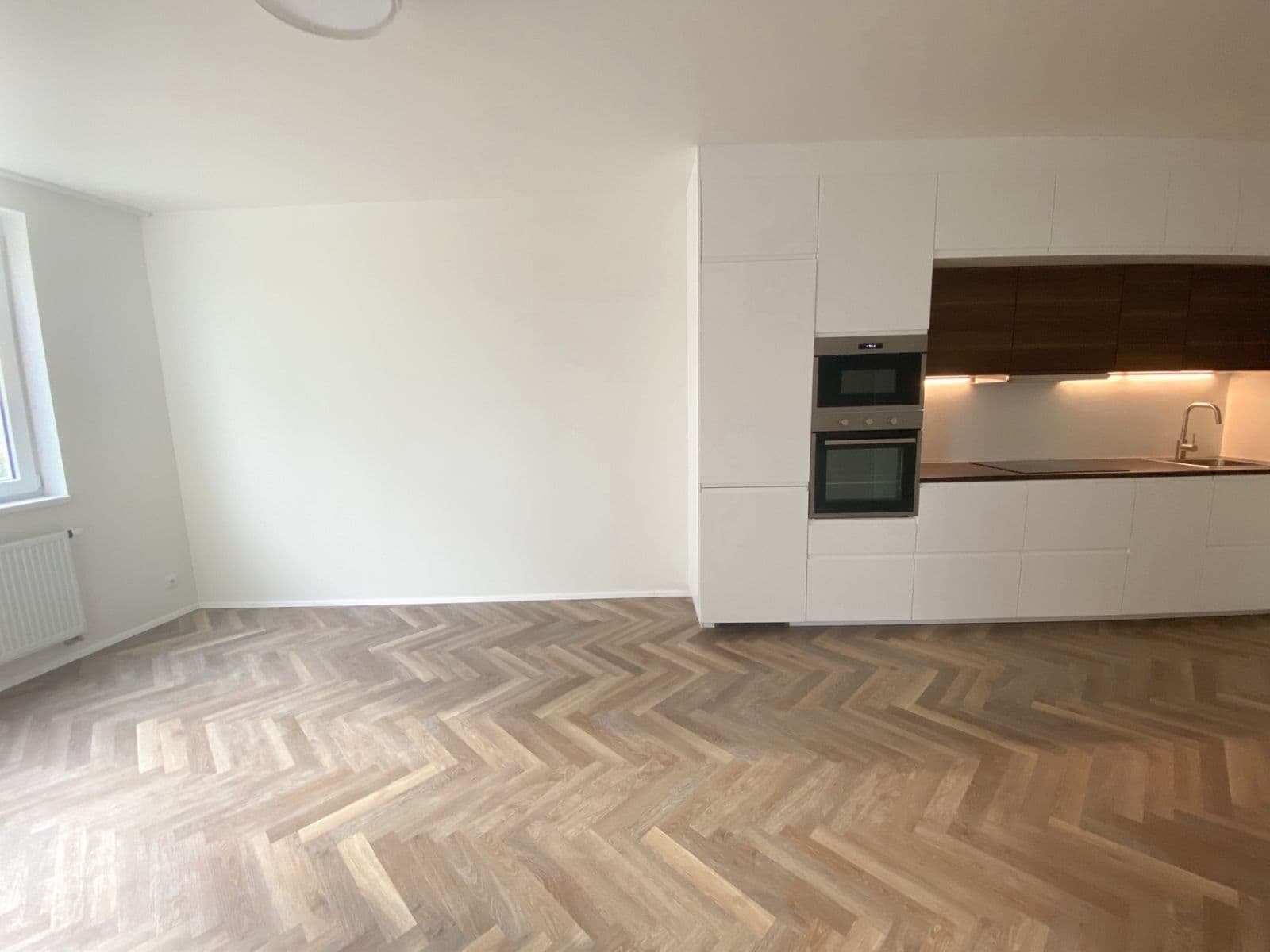 Pronájem bytu 2+kk 55 m², Honzíkova, Praha, Praha Pronájem bytu 2+kk 55 m², Honzíkova, Praha, Praha