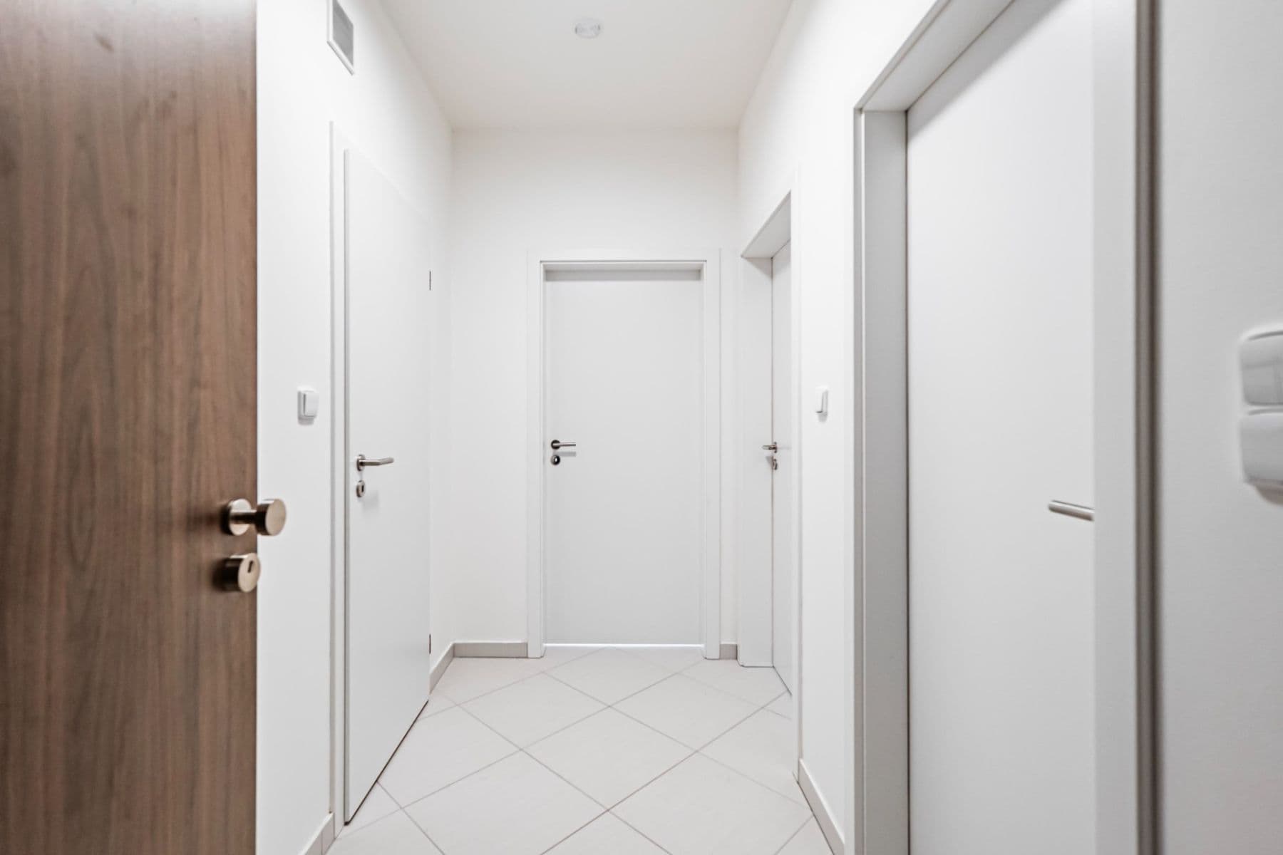 Pronájem bytu 2+kk 55 m², Honzíkova, Praha, Praha Pronájem bytu 2+kk 55 m², Honzíkova, Praha, Praha