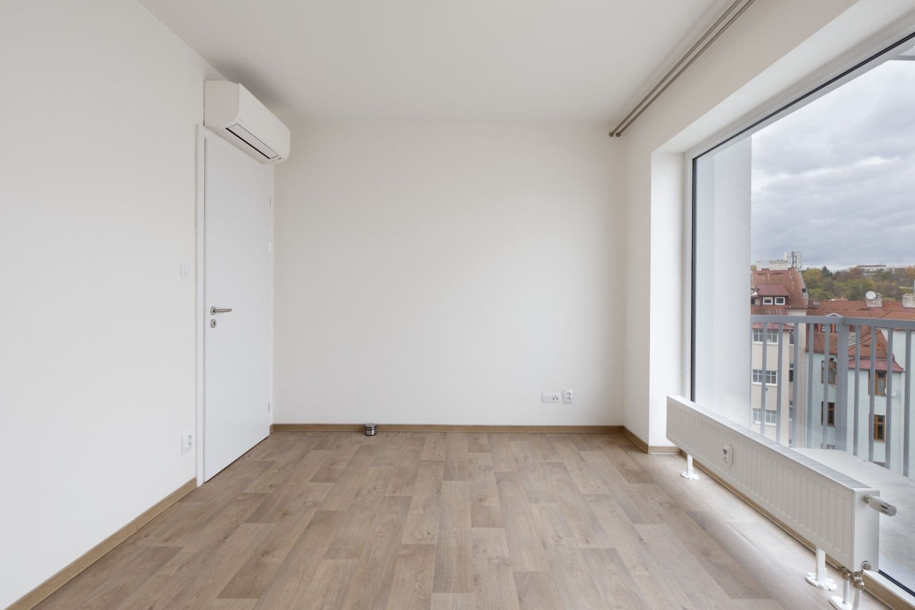 Pronájem bytu 2+kk 61 m², Otýlie Beníškové, Plzeň, Plzeňský kraj Pronájem bytu 2+kk 61 m², Otýlie Beníškové, Plzeň, Plzeňský kraj
