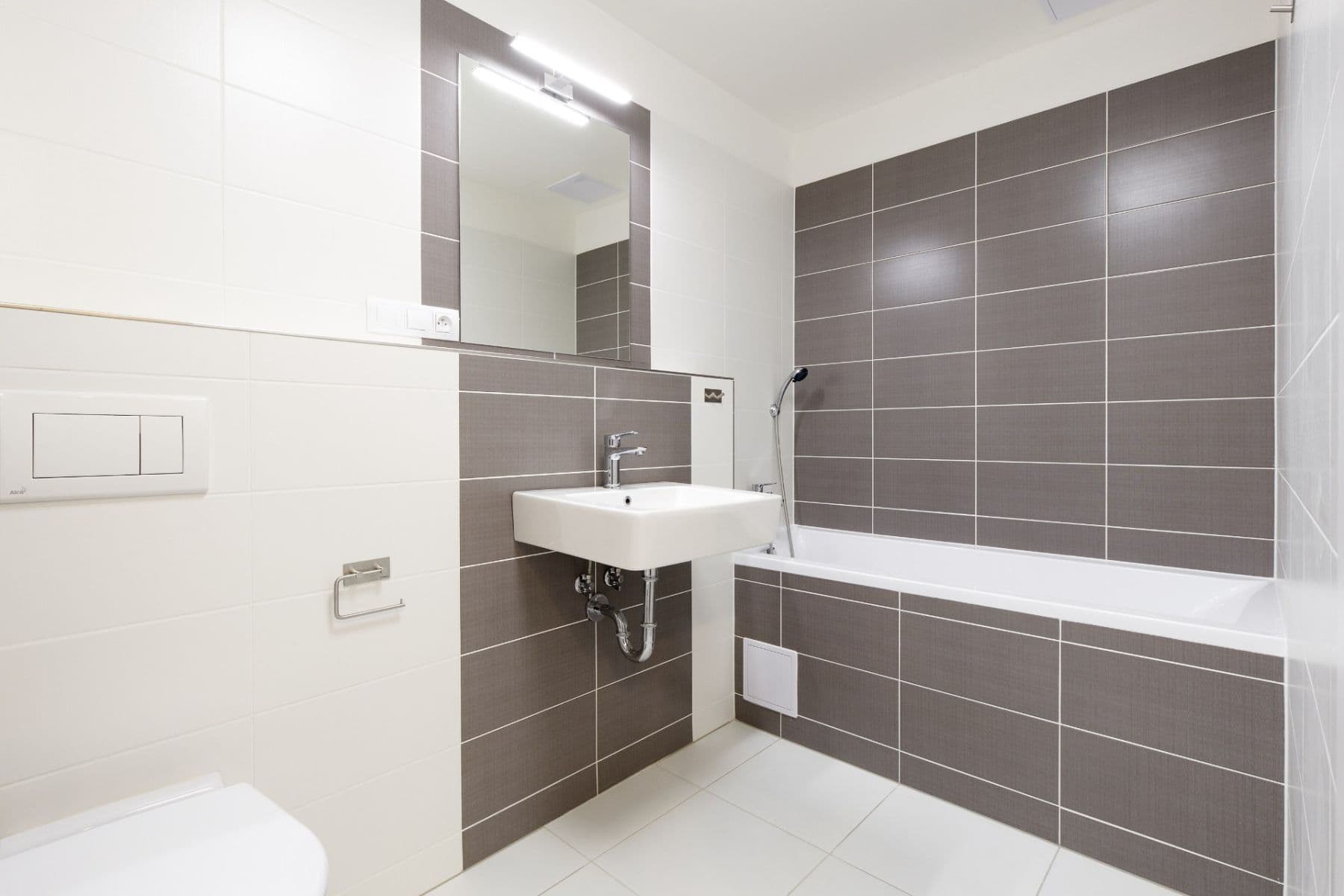 Pronájem bytu 2+kk 61 m², Otýlie Beníškové, Plzeň, Plzeňský kraj Pronájem bytu 2+kk 61 m², Otýlie Beníškové, Plzeň, Plzeňský kraj