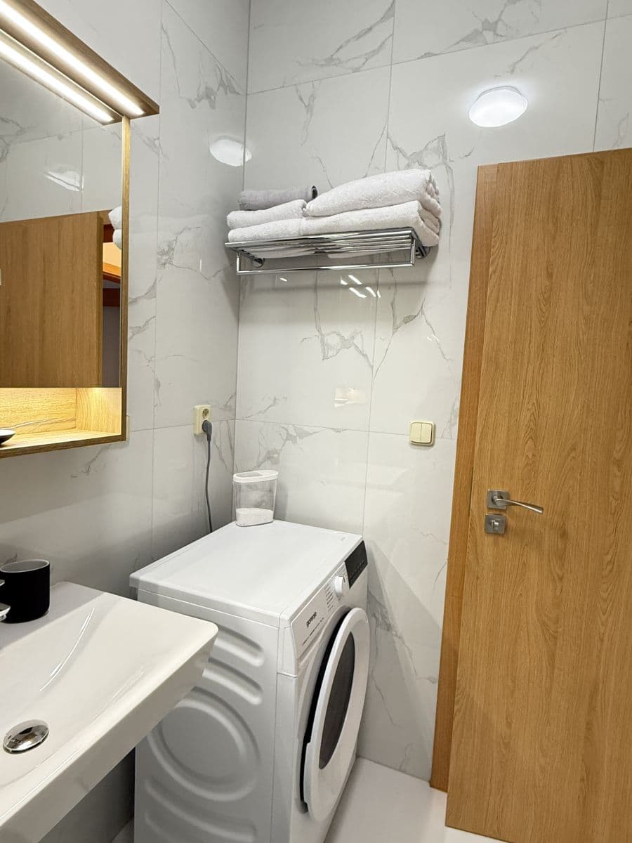 Pronájem bytu 43 m², Zbraslavská, Praha, Praha Pronájem bytu 43 m², Zbraslavská, Praha, Praha