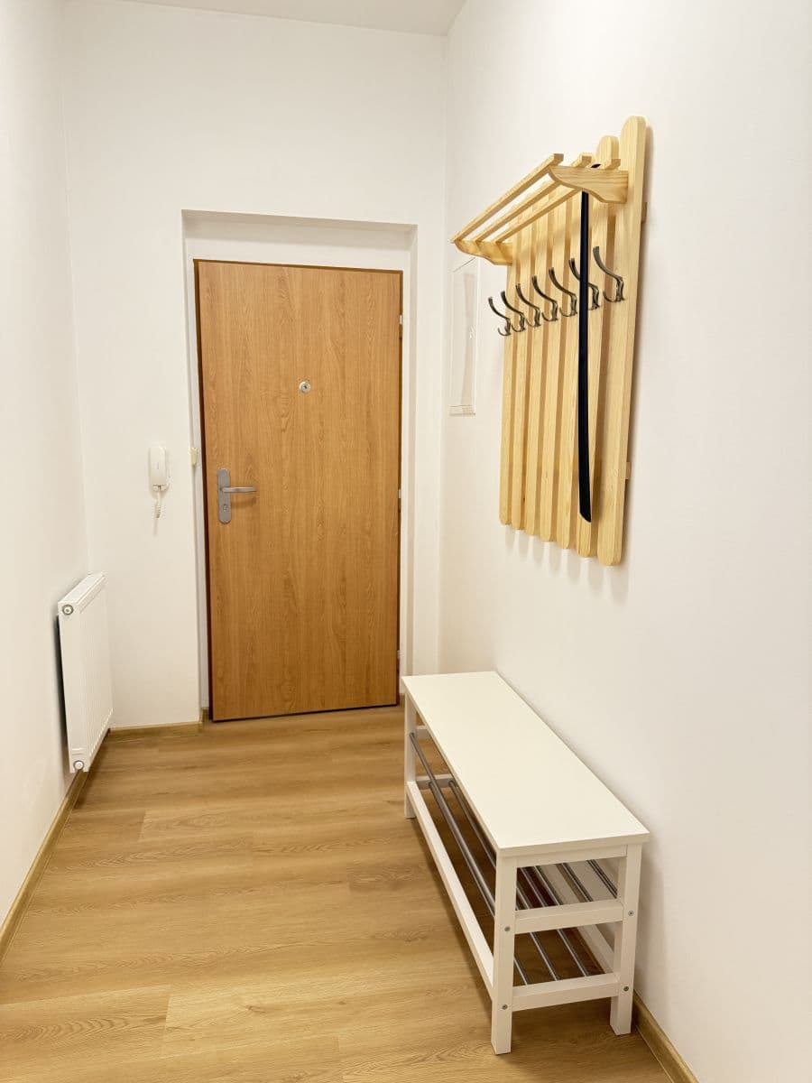 Pronájem bytu 43 m², Zbraslavská, Praha, Praha Pronájem bytu 43 m², Zbraslavská, Praha, Praha