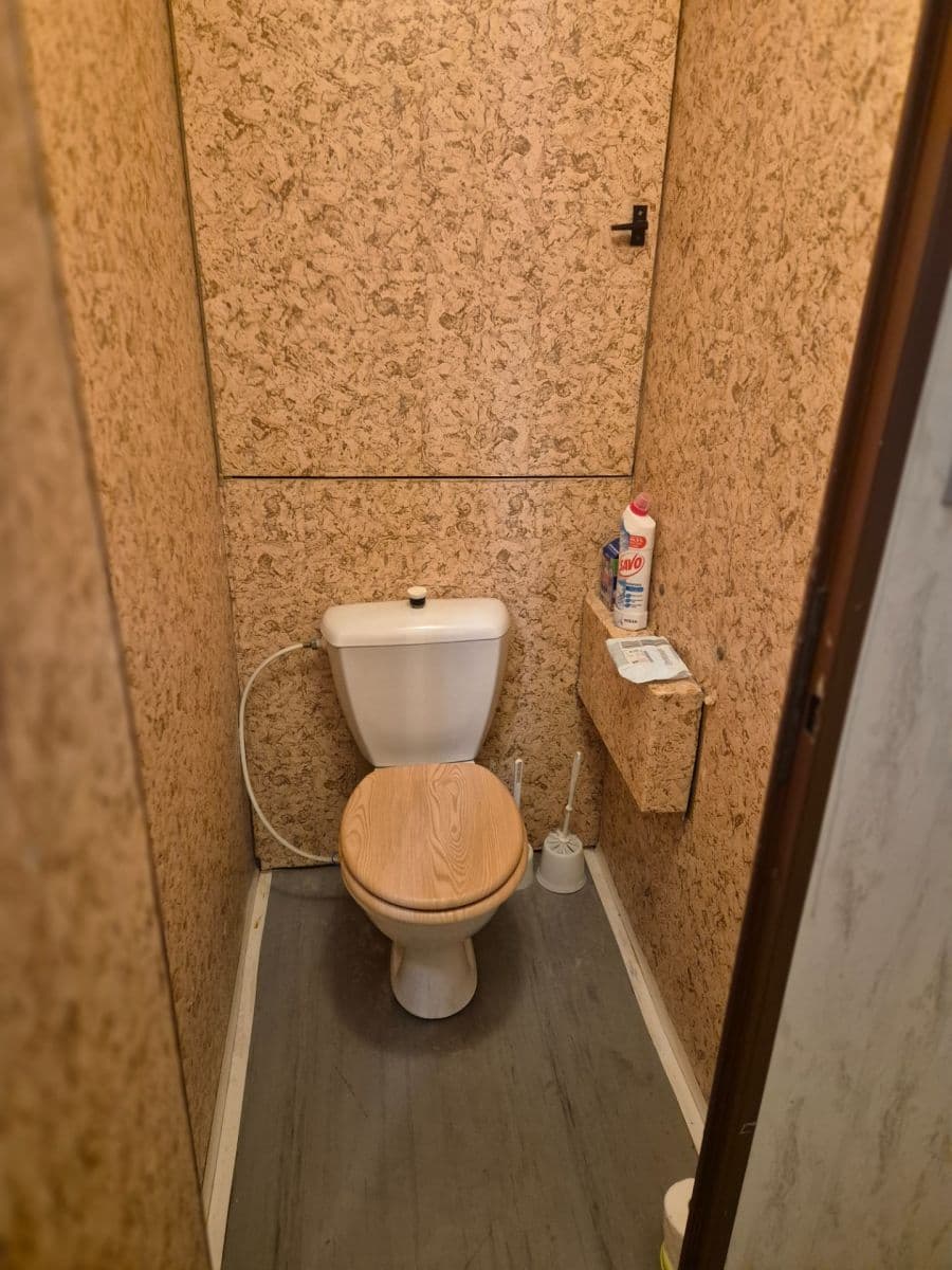 Pronájem bytu 1+kk 32 m², Bazovského, Praha, Praha Pronájem bytu 1+kk 32 m², Bazovského, Praha, Praha