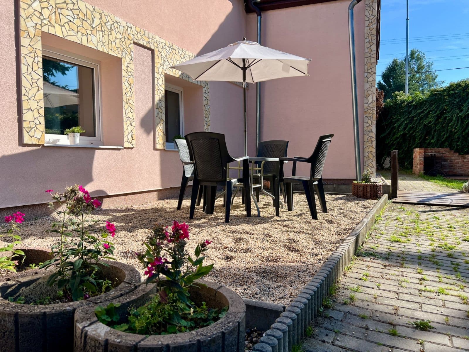 Prodej domu 306 m², pozemek 1.044 m², Očihov, Ústecký kraj Prodej domu 306 m², pozemek 1.044 m², Očihov, Ústecký kraj