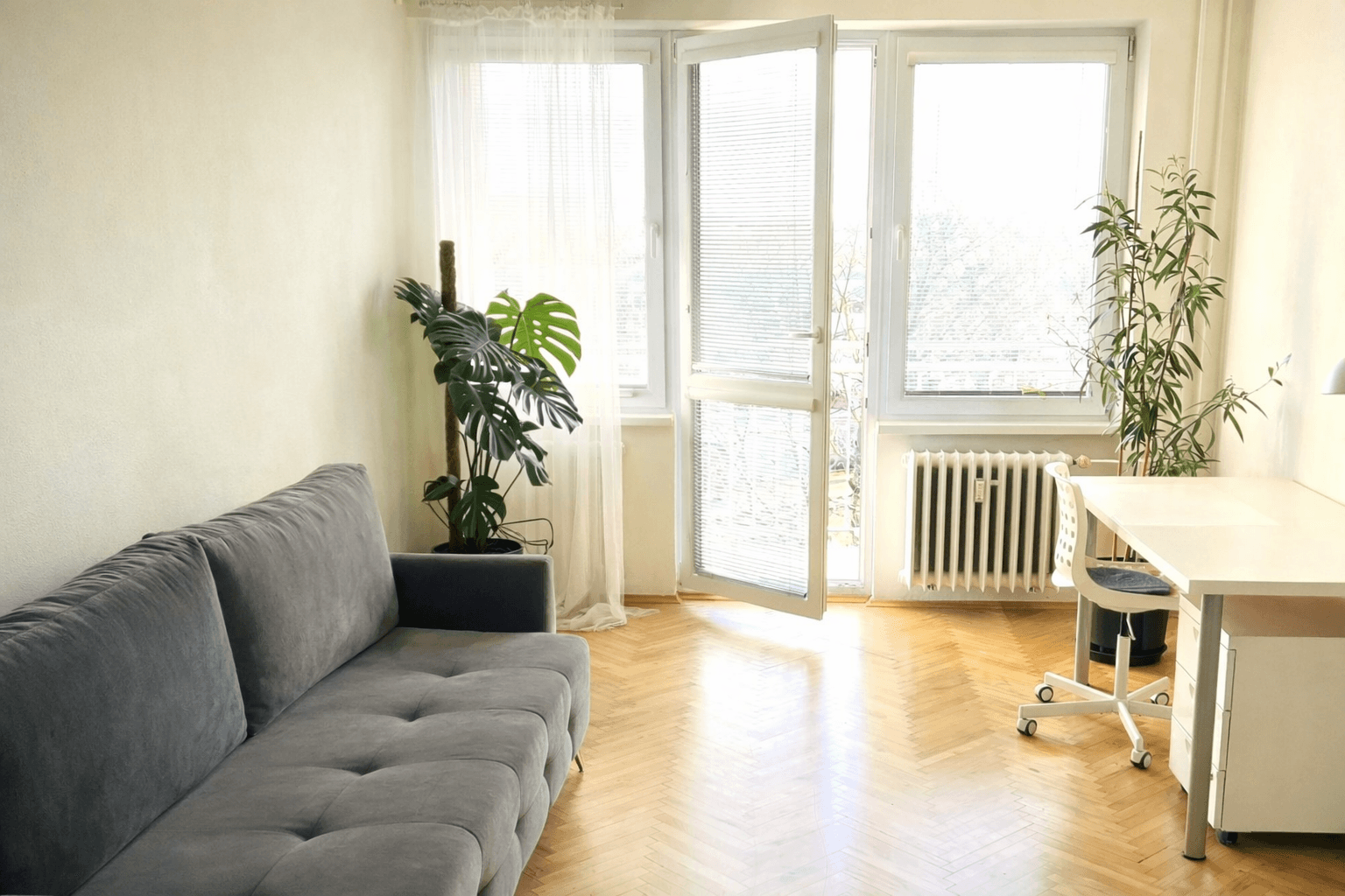 Pronájem bytu 2+kk 65 m², J. Plachty, České Budějovice, Jihočeský kraj Pronájem bytu 2+kk 65 m², J. Plachty, České Budějovice, Jihočeský kraj