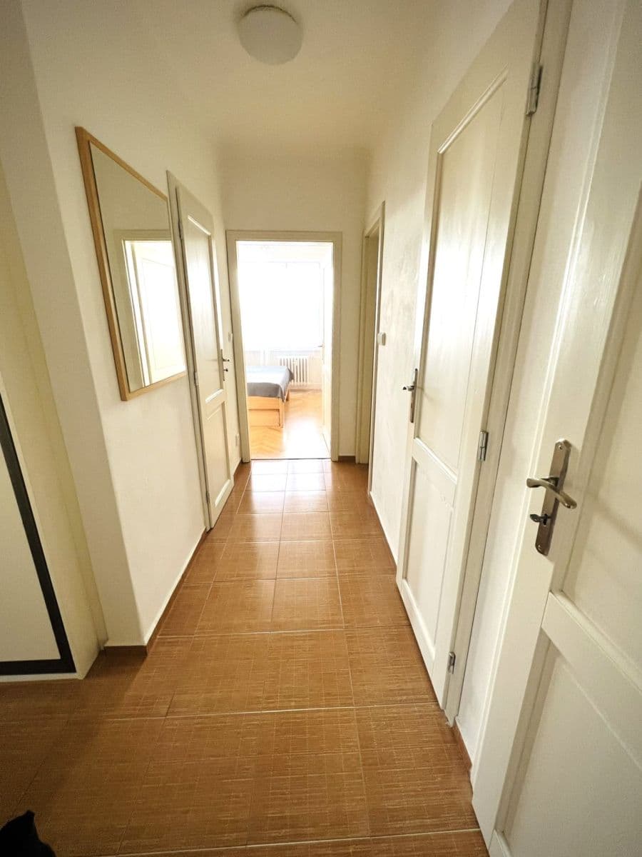 Pronájem bytu 2+kk 65 m², J. Plachty, České Budějovice, Jihočeský kraj Pronájem bytu 2+kk 65 m², J. Plachty, České Budějovice, Jihočeský kraj