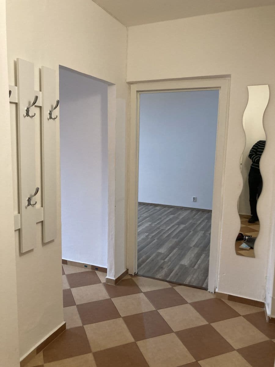 Prodej bytu 1+1 38 m², Pavlouskova, Ostrava, Moravskoslezský kraj Prodej bytu 1+1 38 m², Pavlouskova, Ostrava, Moravskoslezský kraj