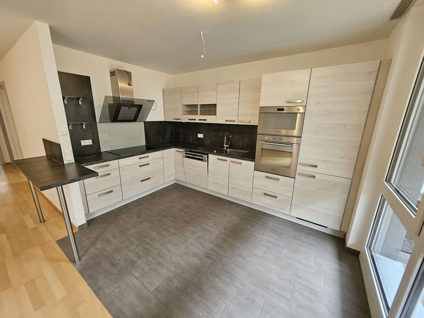 Pronájem bytu 2+1 67 m², Brühlstrasse 26, Nagold, Bádensko-Württembersko Pronájem bytu 2+1 67 m², Brühlstrasse 26, Nagold, Bádensko-Württembersko