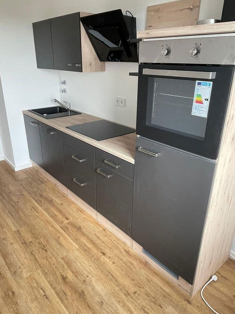 Pronájem bytu 3+1 73 m², Königsbrunn, Bavorsko Pronájem bytu 3+1 73 m², Königsbrunn, Bavorsko