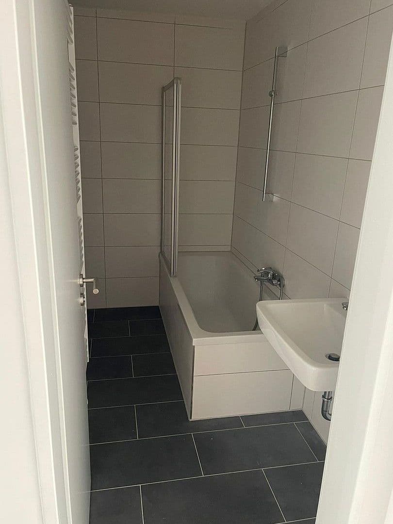 Pronájem bytu 3+1 73 m², Königsbrunn, Bavorsko Pronájem bytu 3+1 73 m², Königsbrunn, Bavorsko