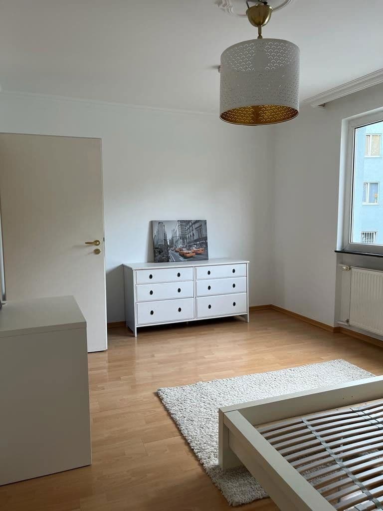 Pronájem bytu 2+1 55 m², Paradiesgasse 12, Frankfurt, Hessen Pronájem bytu 2+1 55 m², Paradiesgasse 12, Frankfurt, Hessen