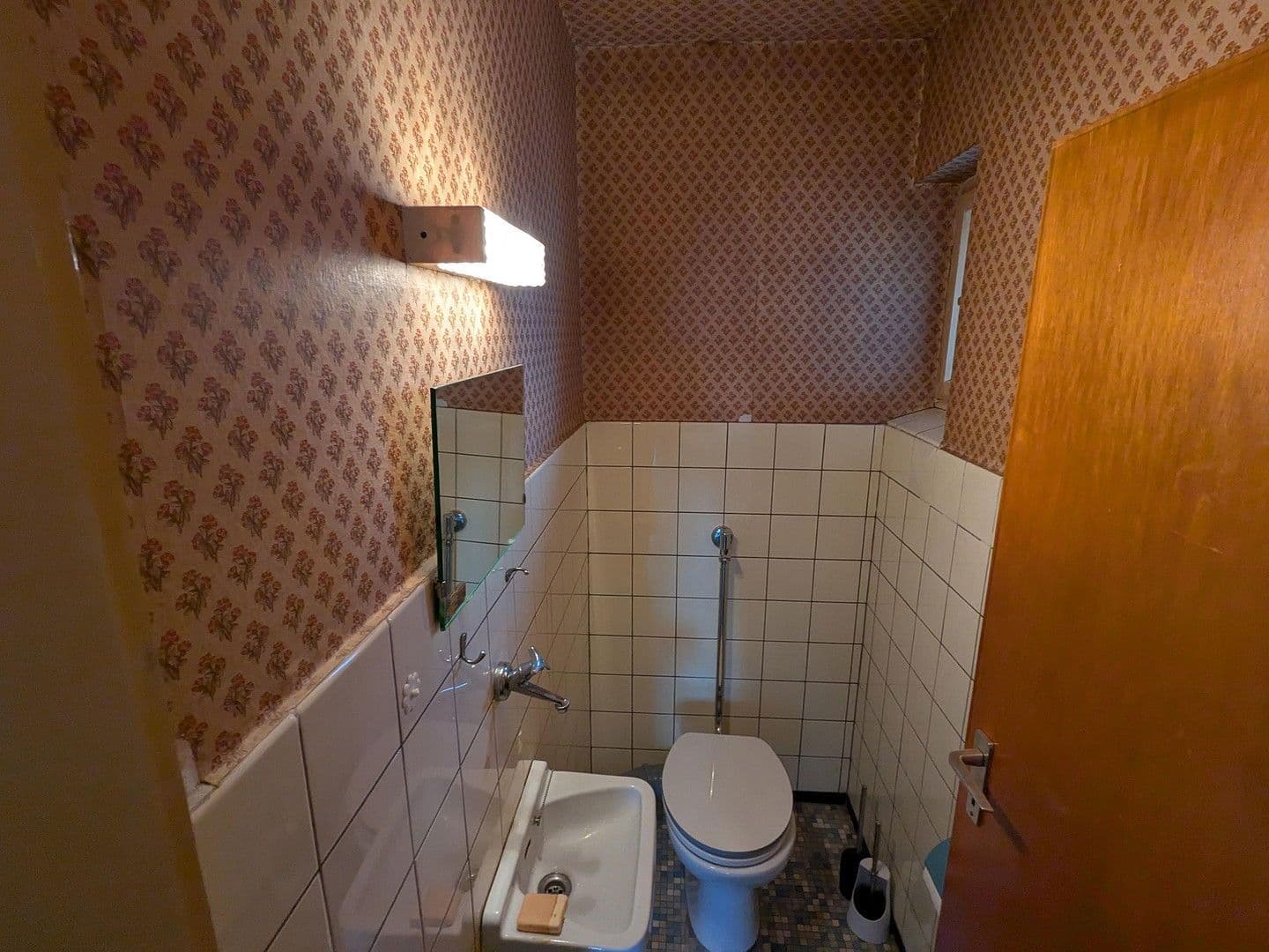 Prodej domu 160 m², pozemek 400 m², Nussbaumstraße 20, Saarbrücken, Země Sársko Prodej domu 160 m², pozemek 400 m², Nussbaumstraße 20, Saarbrücken, Země Sársko