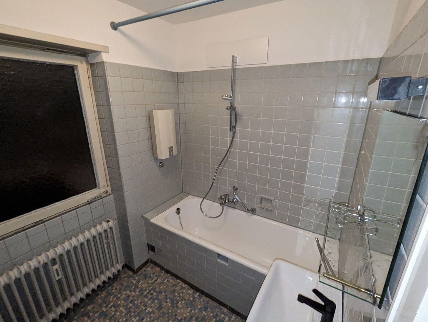 Prodej domu 160 m², pozemek 400 m², Nussbaumstraße 20, Saarbrücken, Země Sársko Prodej domu 160 m², pozemek 400 m², Nussbaumstraße 20, Saarbrücken, Země Sársko