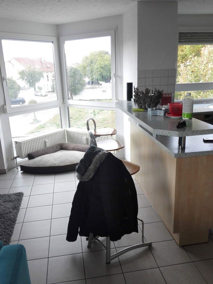 Pronájem bytu 3+1 78 m², Schwaigern, Bádensko-Württembersko Pronájem bytu 3+1 78 m², Schwaigern, Bádensko-Württembersko