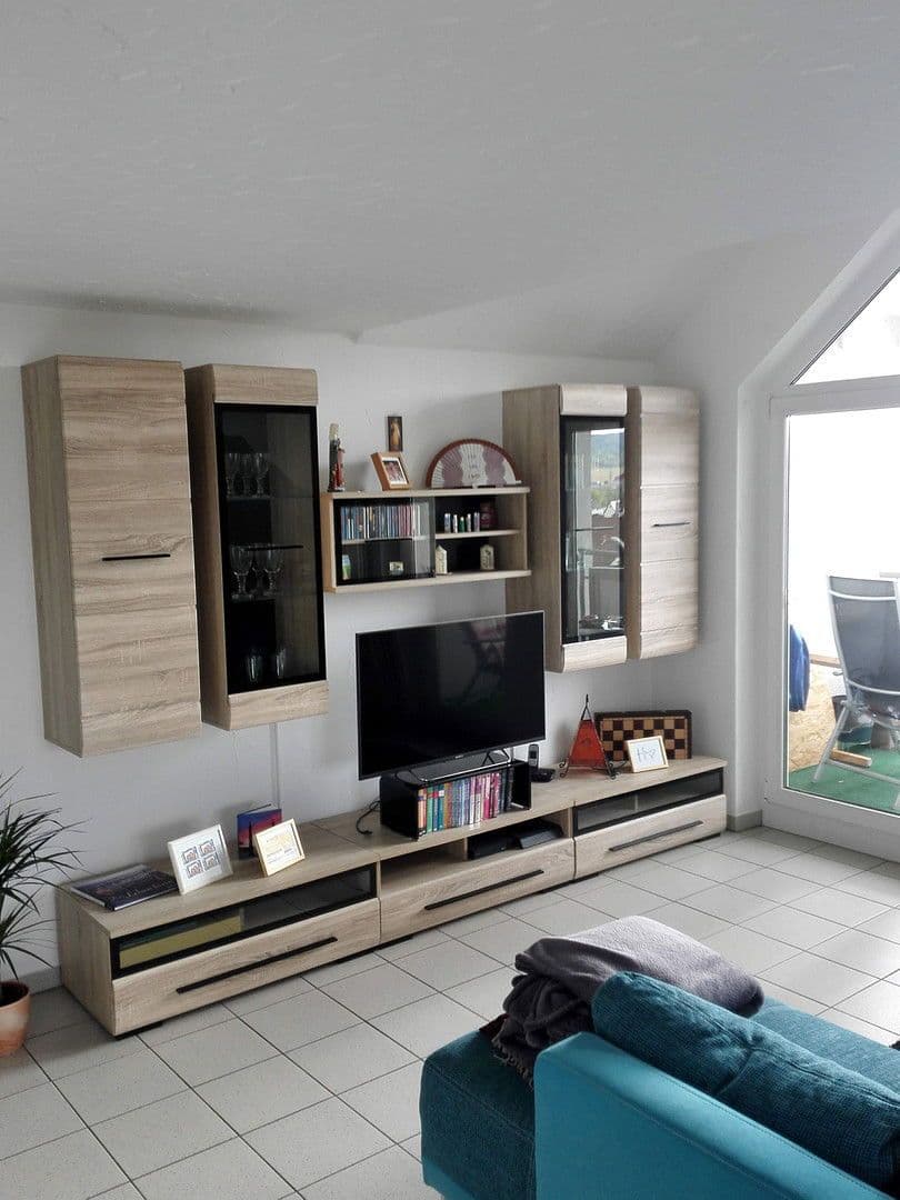 Pronájem bytu 3+1 78 m², Schwaigern, Bádensko-Württembersko Pronájem bytu 3+1 78 m², Schwaigern, Bádensko-Württembersko