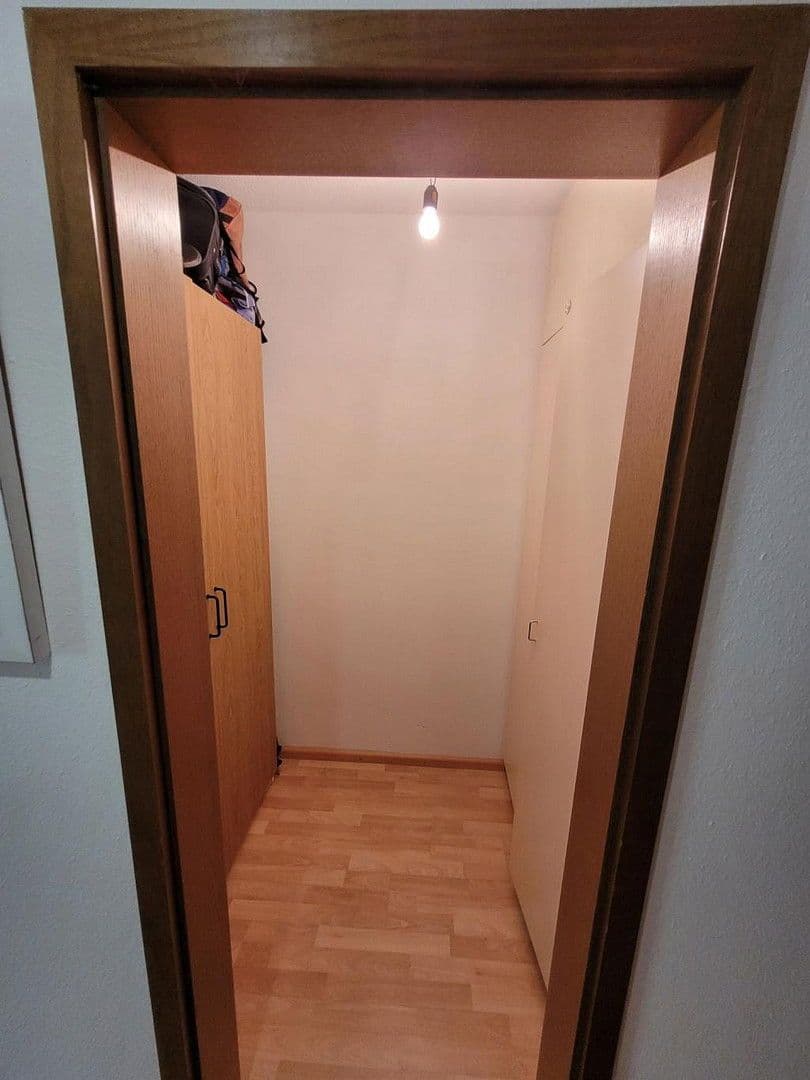 Pronájem bytu 1+1 35 m², Kartäuserstraße 98, Freiburg im Breisgau, Bádensko-Württembersko Pronájem bytu 1+1 35 m², Kartäuserstraße 98, Freiburg im Breisgau, Bádensko-Württembersko