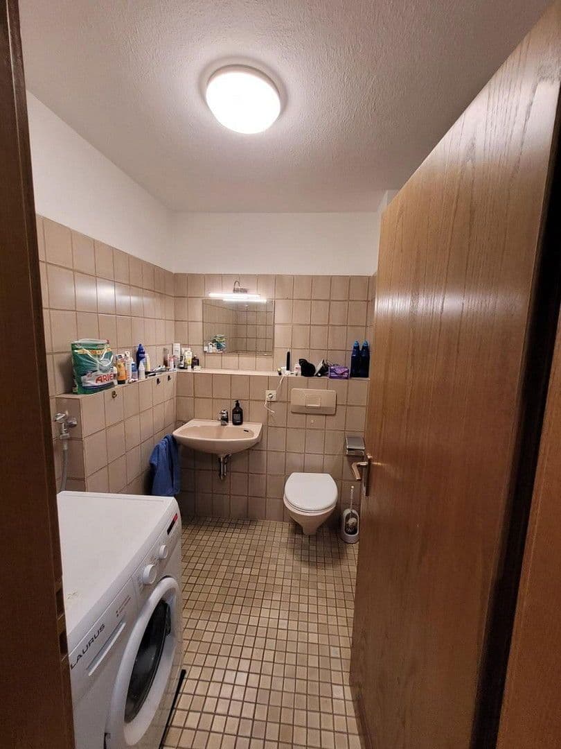 Pronájem bytu 1+1 35 m², Kartäuserstraße 98, Freiburg im Breisgau, Bádensko-Württembersko Pronájem bytu 1+1 35 m², Kartäuserstraße 98, Freiburg im Breisgau, Bádensko-Württembersko