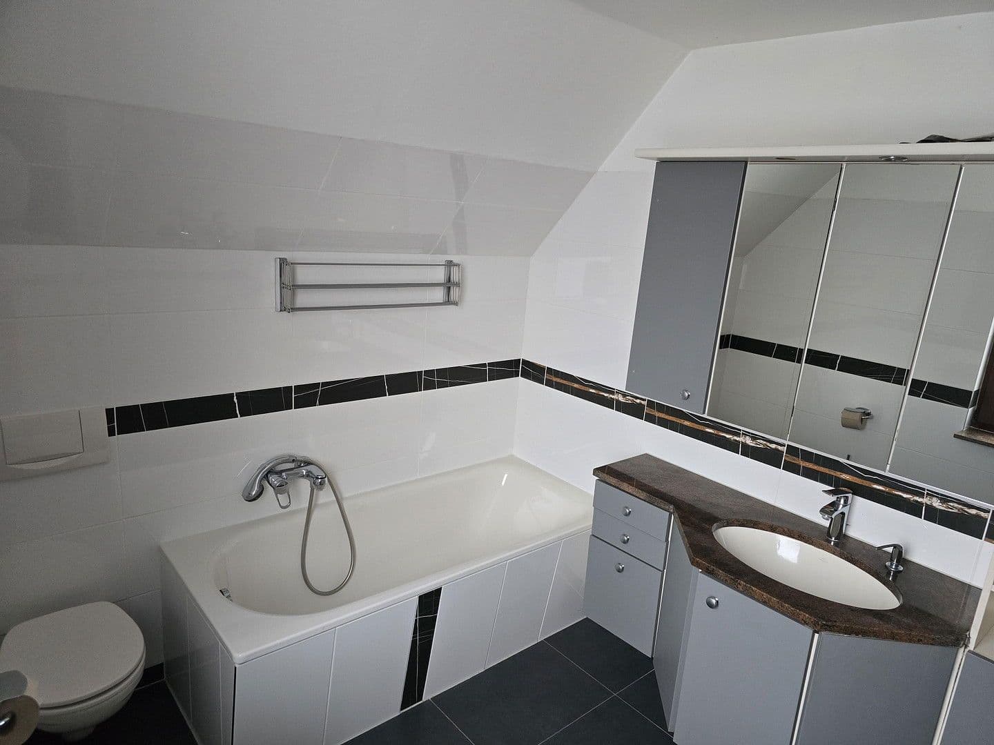 Pronájem bytu 3+1 100 m², Norderstedt, Šlesvicko-Holštýnsko Pronájem bytu 3+1 100 m², Norderstedt, Šlesvicko-Holštýnsko