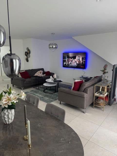 Pronájem bytu 3+1 94 m², Staffelsgasse 41, Alfter, Severní Porýní-Vestfálsko Pronájem bytu 3+1 94 m², Staffelsgasse 41, Alfter, Severní Porýní-Vestfálsko