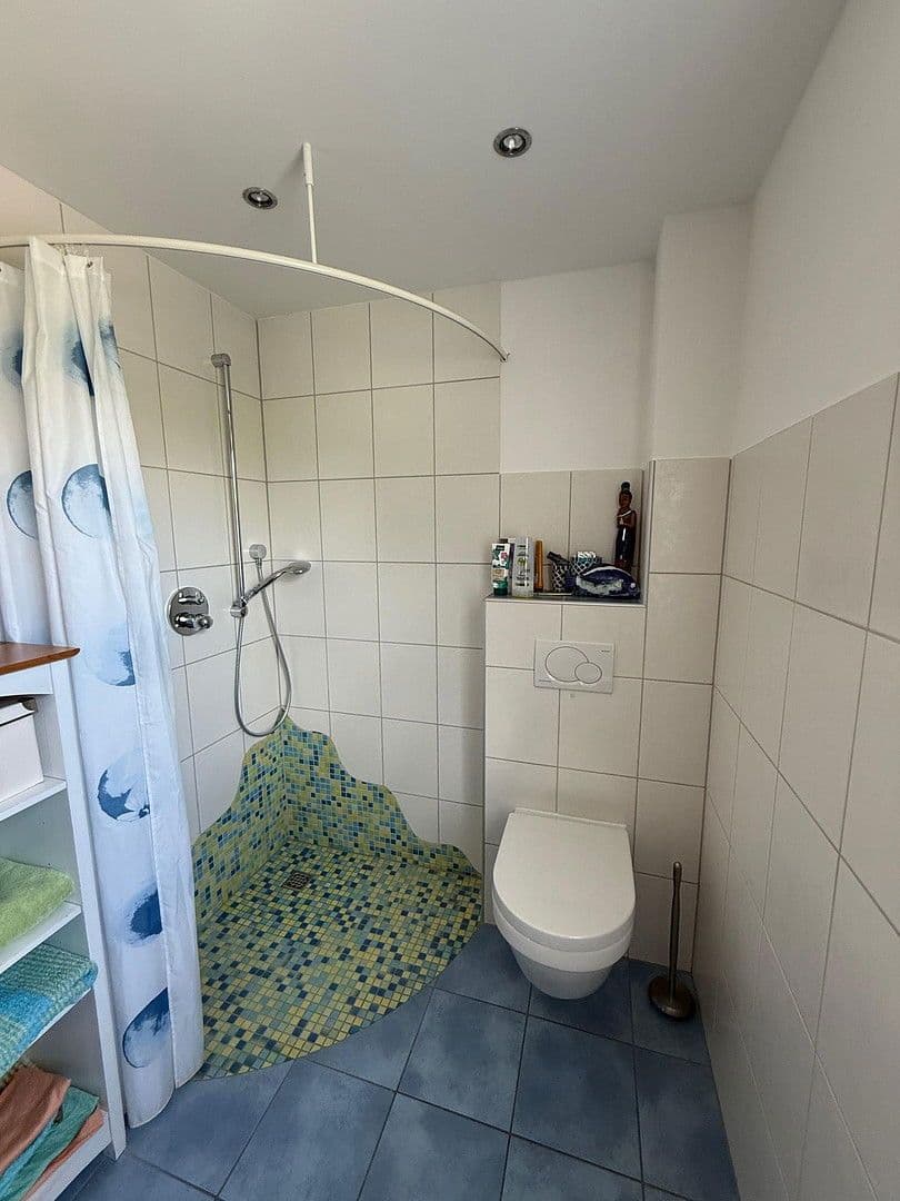 Prodej domu 322 m², pozemek 707 m², Künzell, Hessen Prodej domu 322 m², pozemek 707 m², Künzell, Hessen