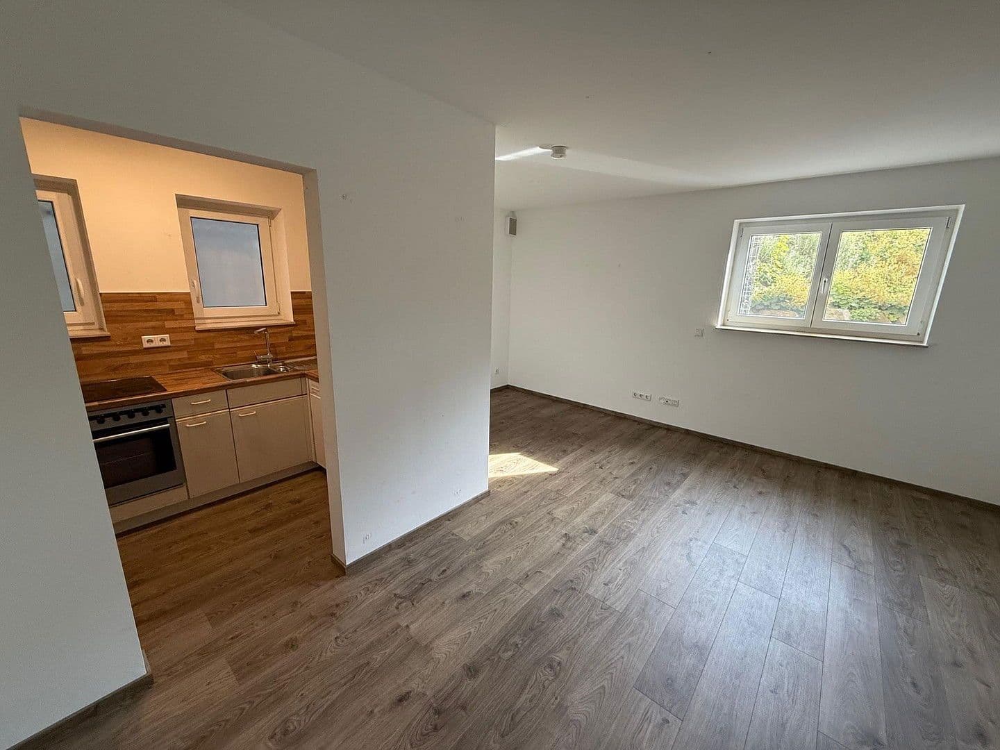 Prodej domu 322 m², pozemek 707 m², Künzell, Hessen Prodej domu 322 m², pozemek 707 m², Künzell, Hessen