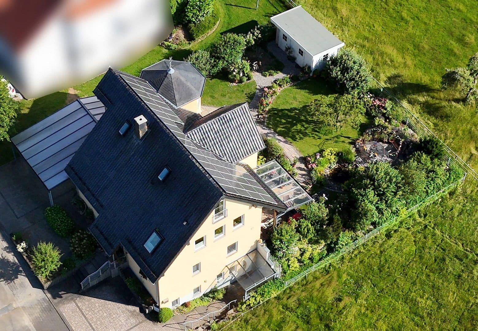 Prodej domu 322 m², pozemek 707 m², Künzell, Hessen Prodej domu 322 m², pozemek 707 m², Künzell, Hessen