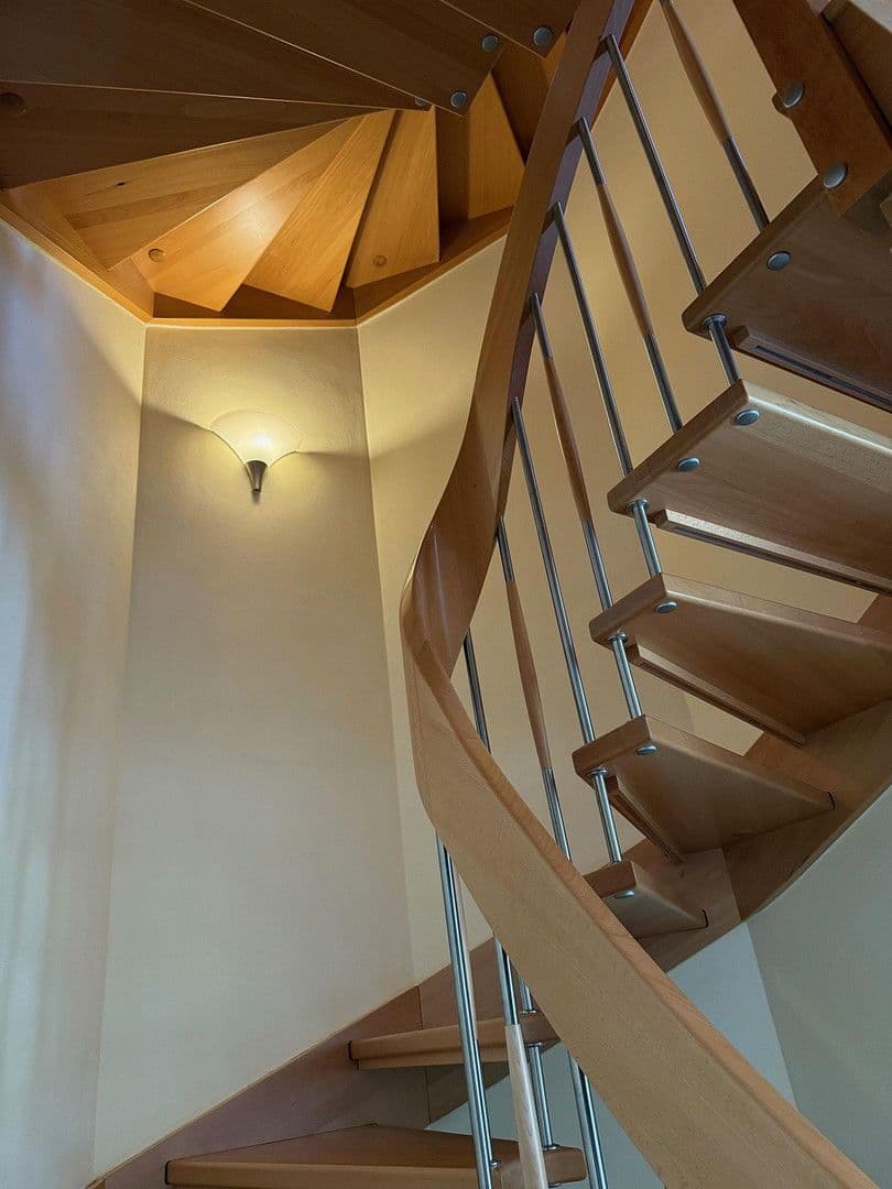 Prodej domu 322 m², pozemek 707 m², Künzell, Hessen Prodej domu 322 m², pozemek 707 m², Künzell, Hessen