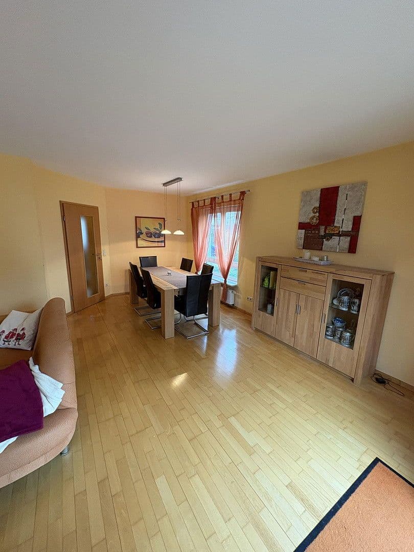 Prodej domu 137 m², pozemek 304 m², Oberasbach, Bavorsko Prodej domu 137 m², pozemek 304 m², Oberasbach, Bavorsko