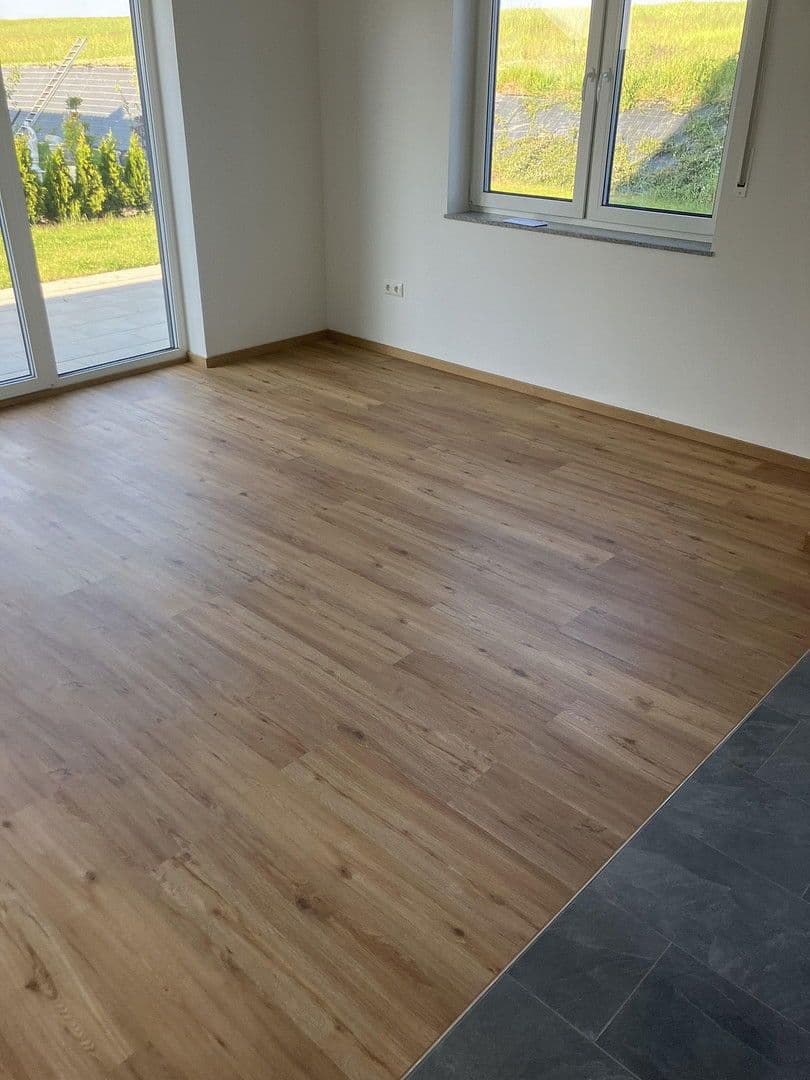 Pronájem domu 160 m², pozemek 450 m², Carlo schellemannstr 26B, Eggenfelden, Bavorsko Pronájem domu 160 m², pozemek 450 m², Carlo schellemannstr 26B, Eggenfelden, Bavorsko