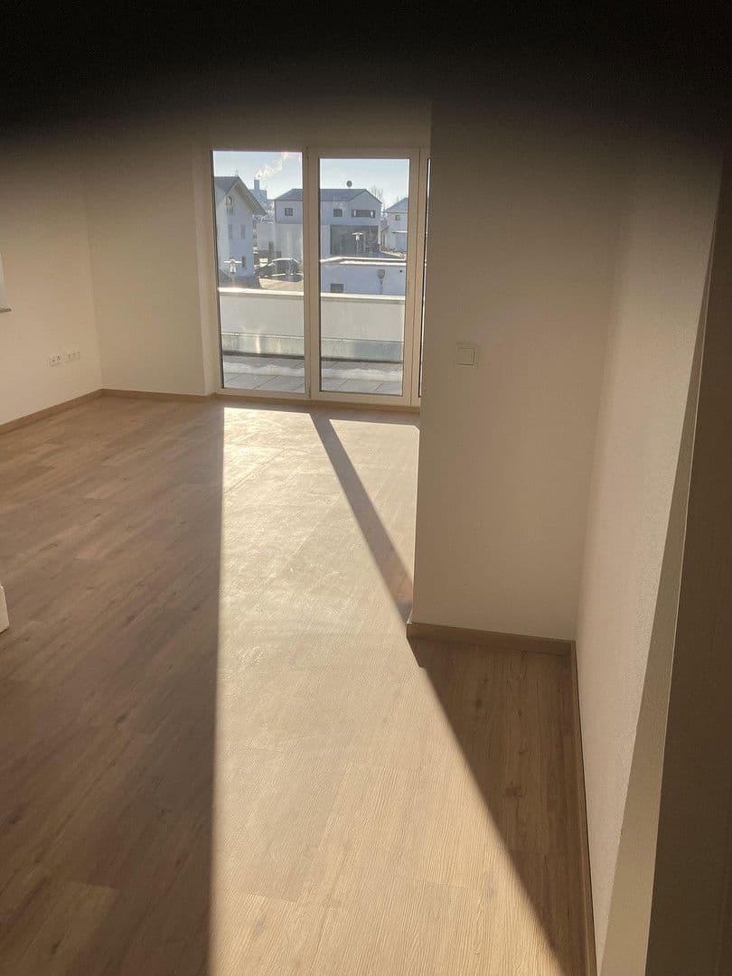 Pronájem domu 160 m², pozemek 450 m², Carlo schellemannstr 26B, Eggenfelden, Bavorsko Pronájem domu 160 m², pozemek 450 m², Carlo schellemannstr 26B, Eggenfelden, Bavorsko