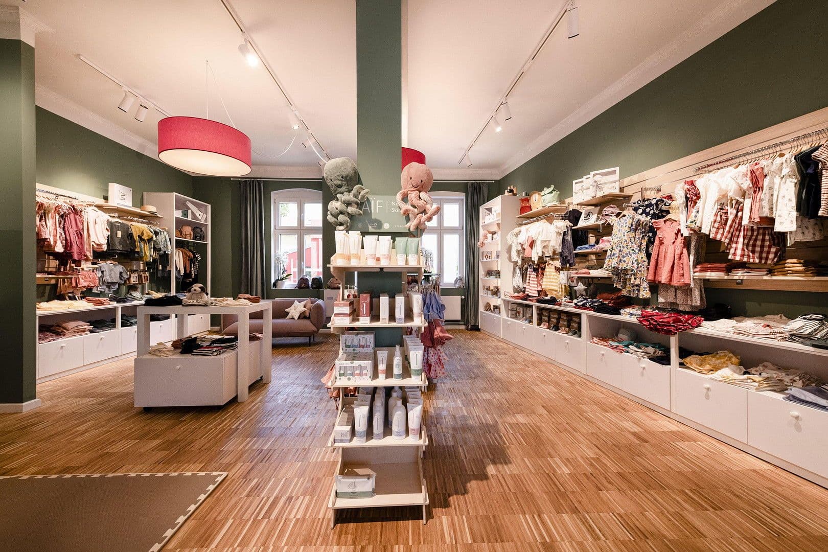 Pronájem nebytového prostoru 200 m², Berlin, Berlín Pronájem nebytového prostoru 200 m², Berlin, Berlín